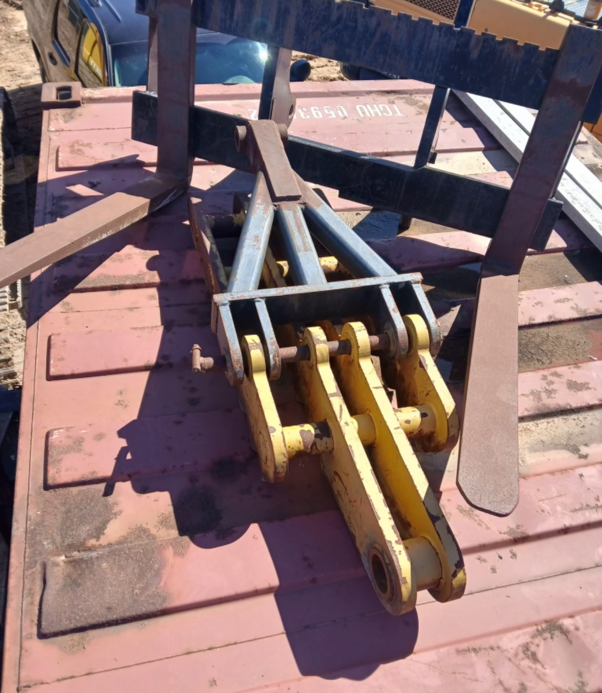 2017 DEERE 210G LC - Image 29