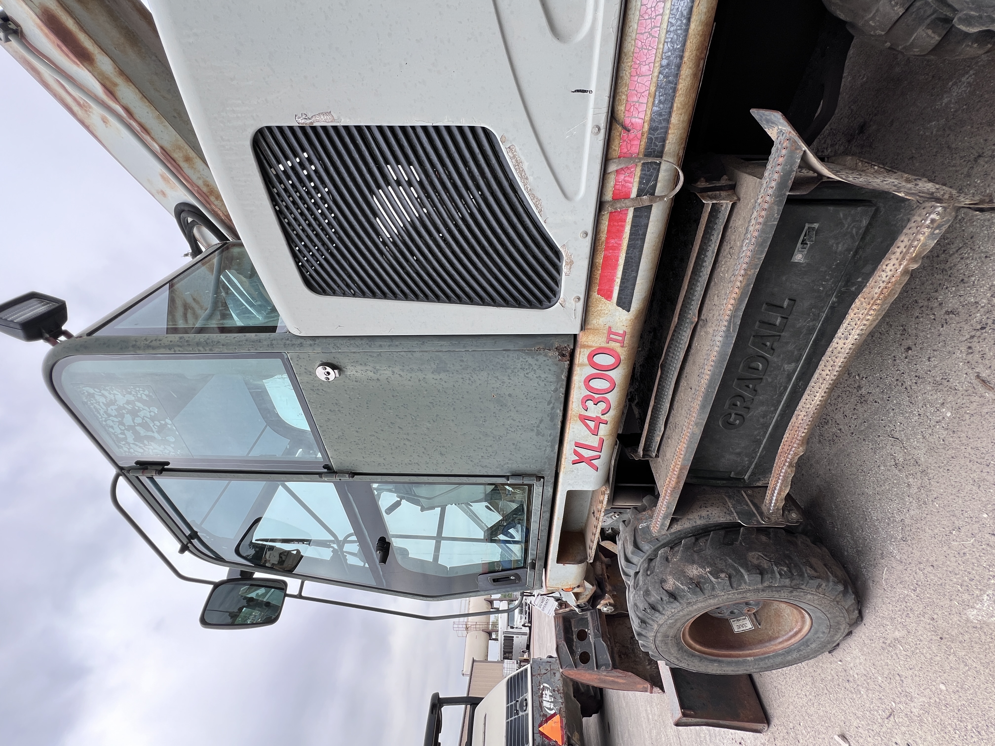 2003 GRADALL 4300 XL II - view 4 of 25