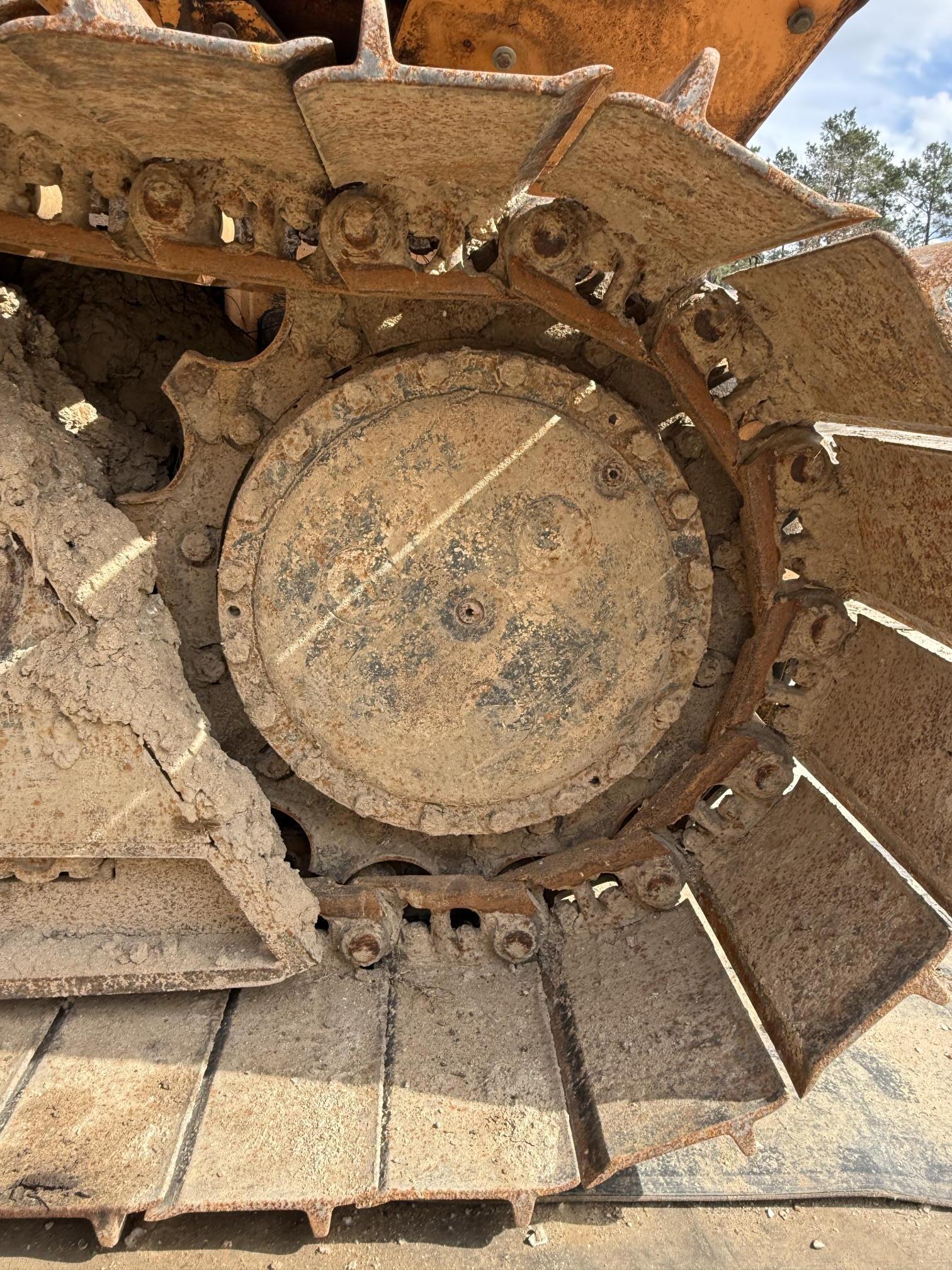 2015 CASE 1150M LGP - view 6 of 24