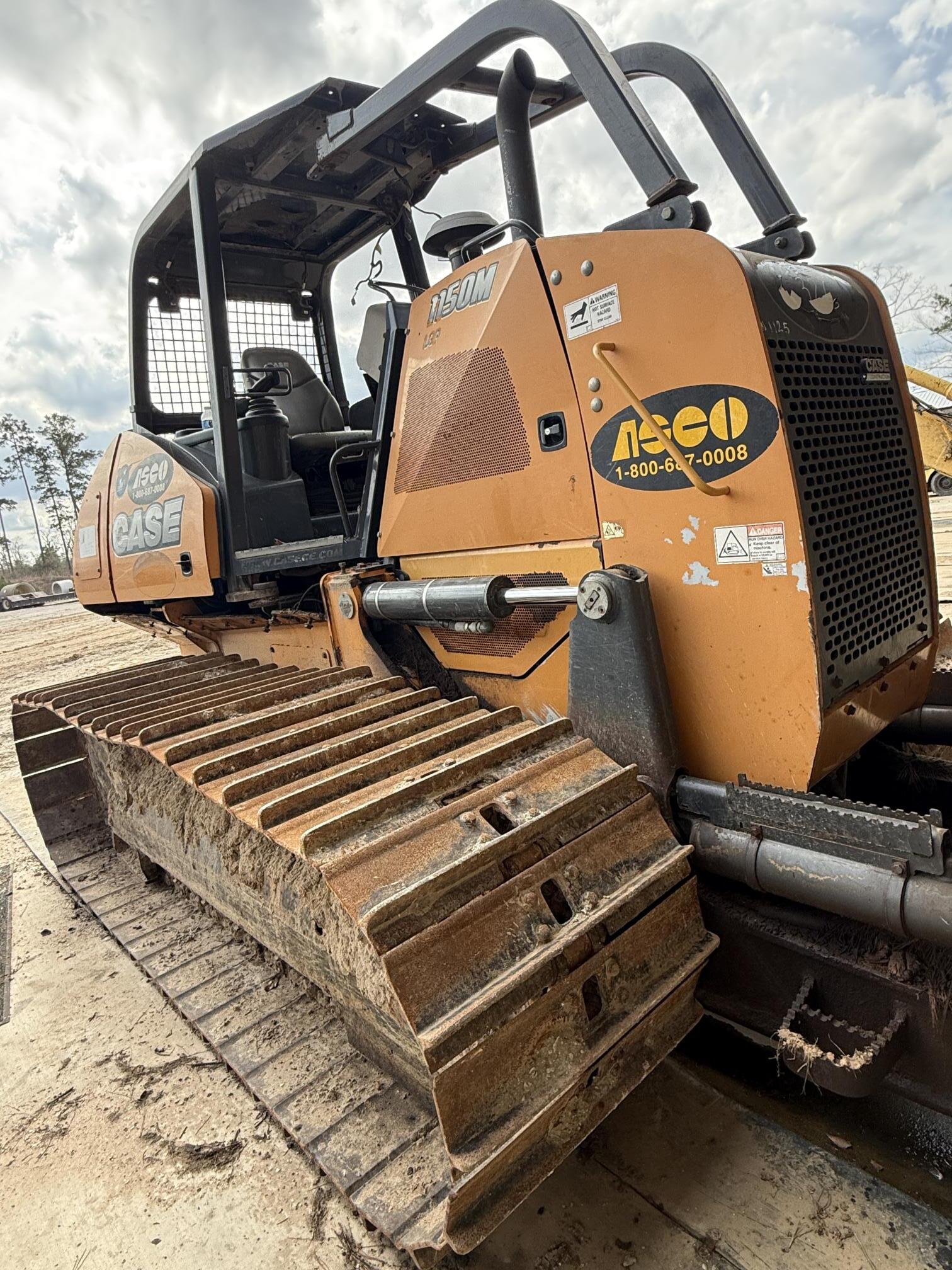 2015 CASE 1150M LGP - view 18 of 24