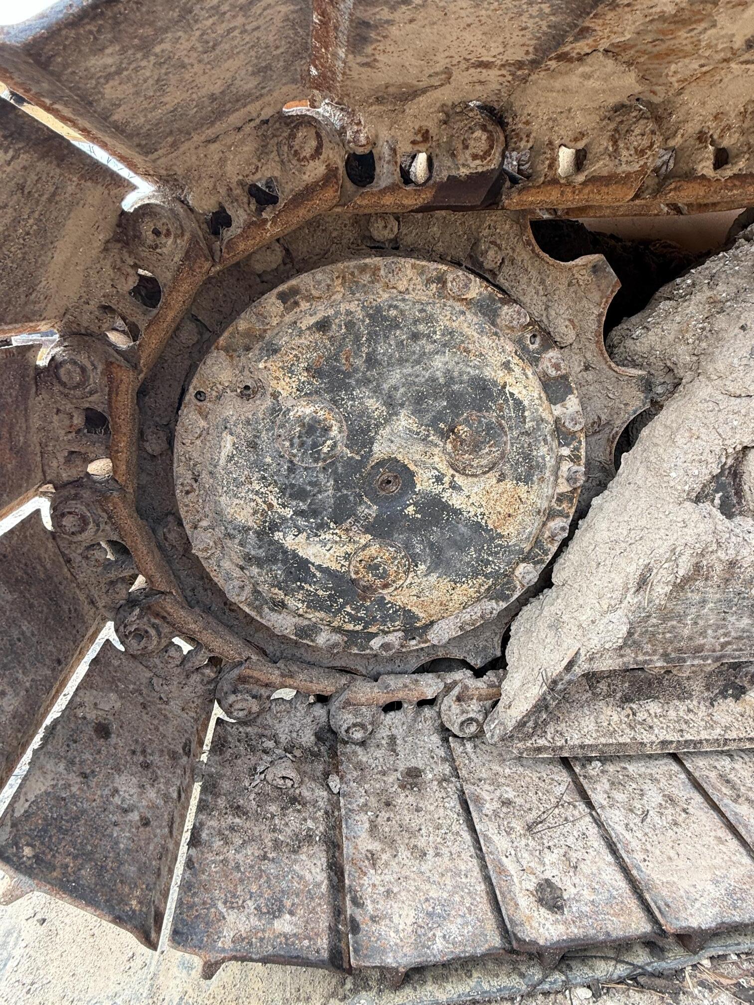 2015 CASE 1150M LGP - view 15 of 24