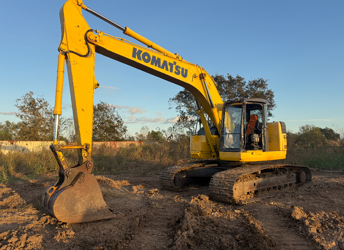 2005 KOMATSU PC-228 LC