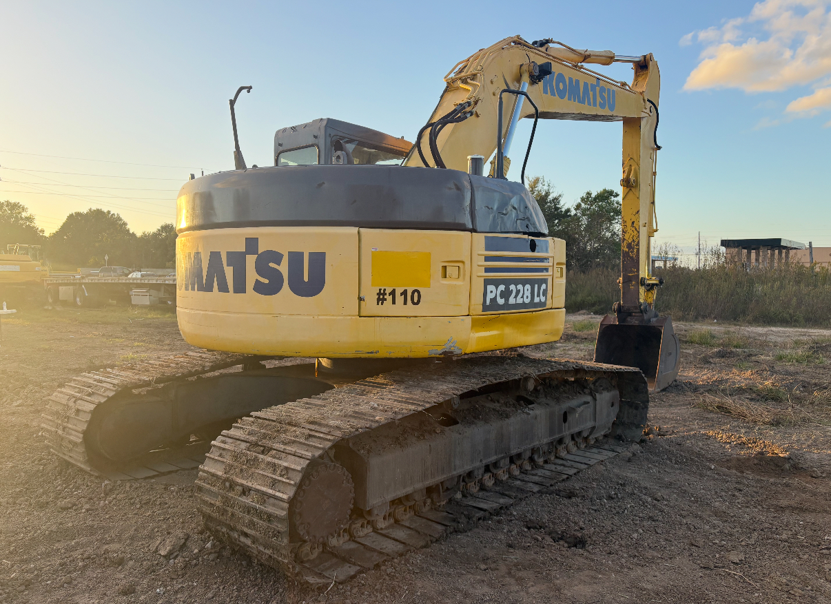 2005 KOMATSU PC-228 LC - Image 8