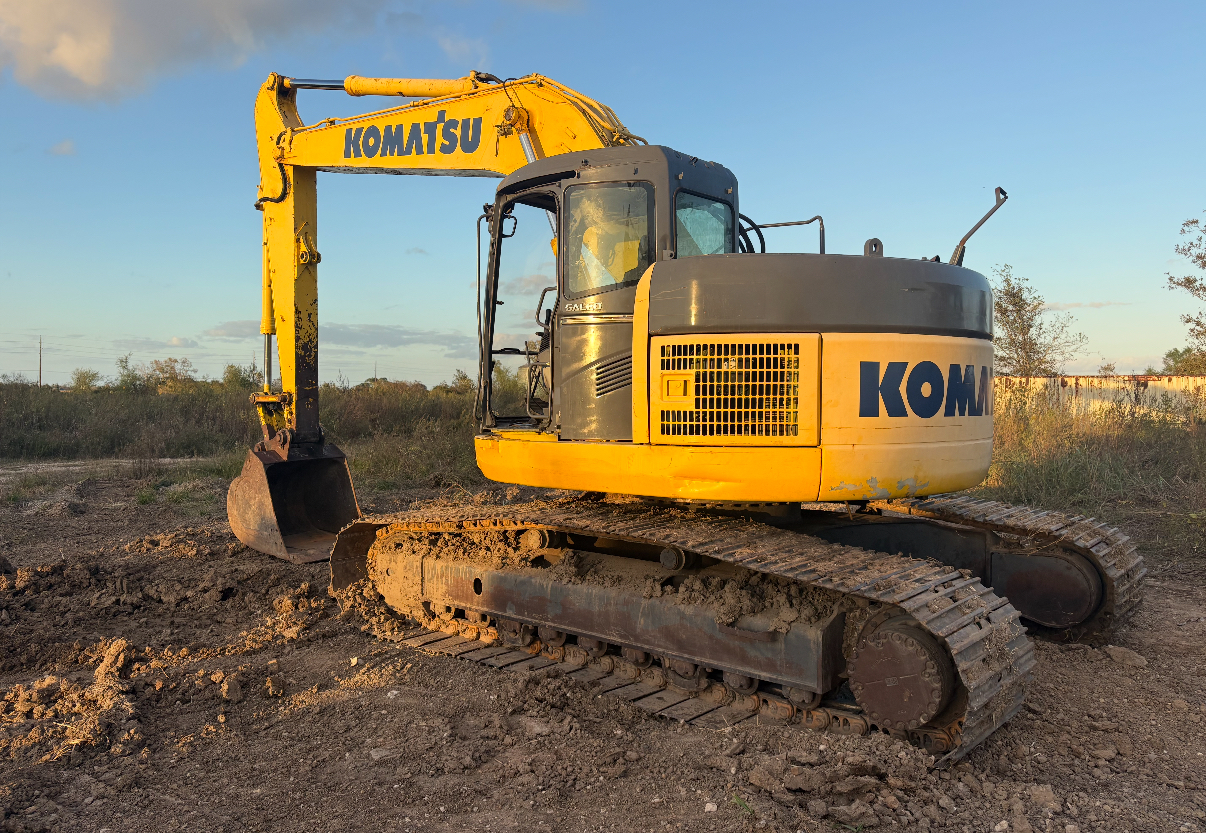2005 KOMATSU PC-228 LC - Image 3