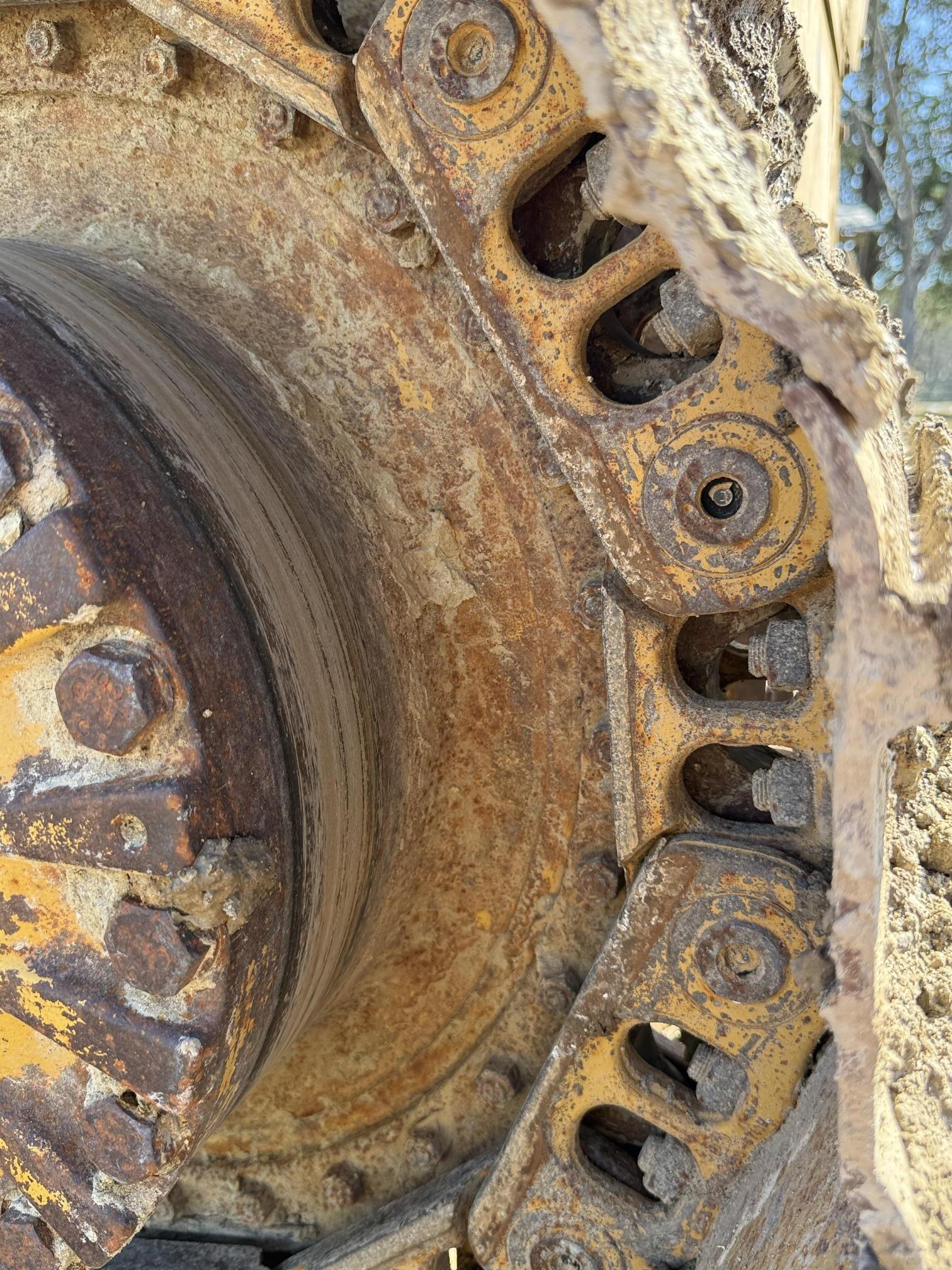 2013 CATERPILLAR D4K2XL - Image 17