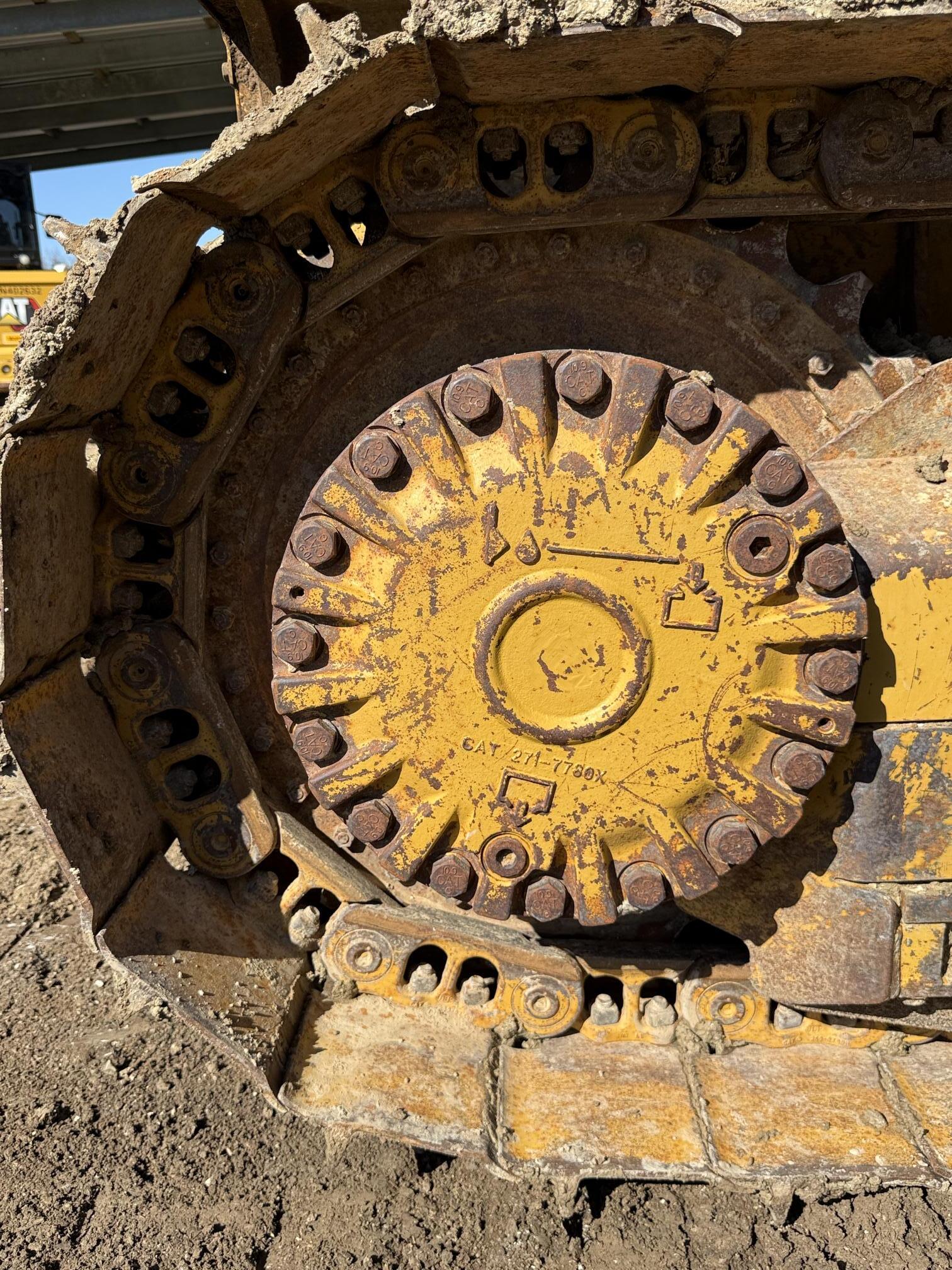 2013 CATERPILLAR D4K2XL - Image 23