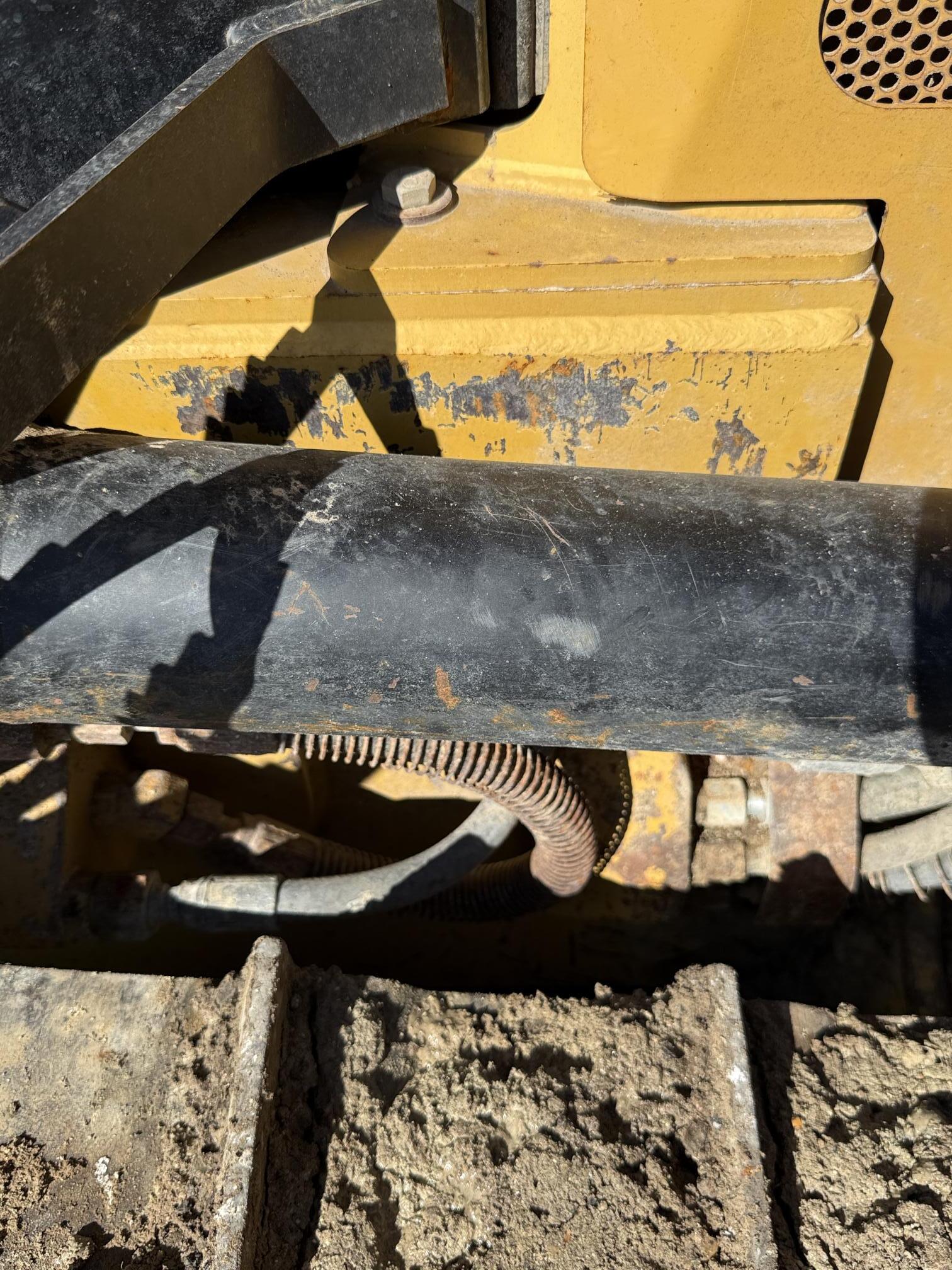 2013 CATERPILLAR D4K2XL - Image 27