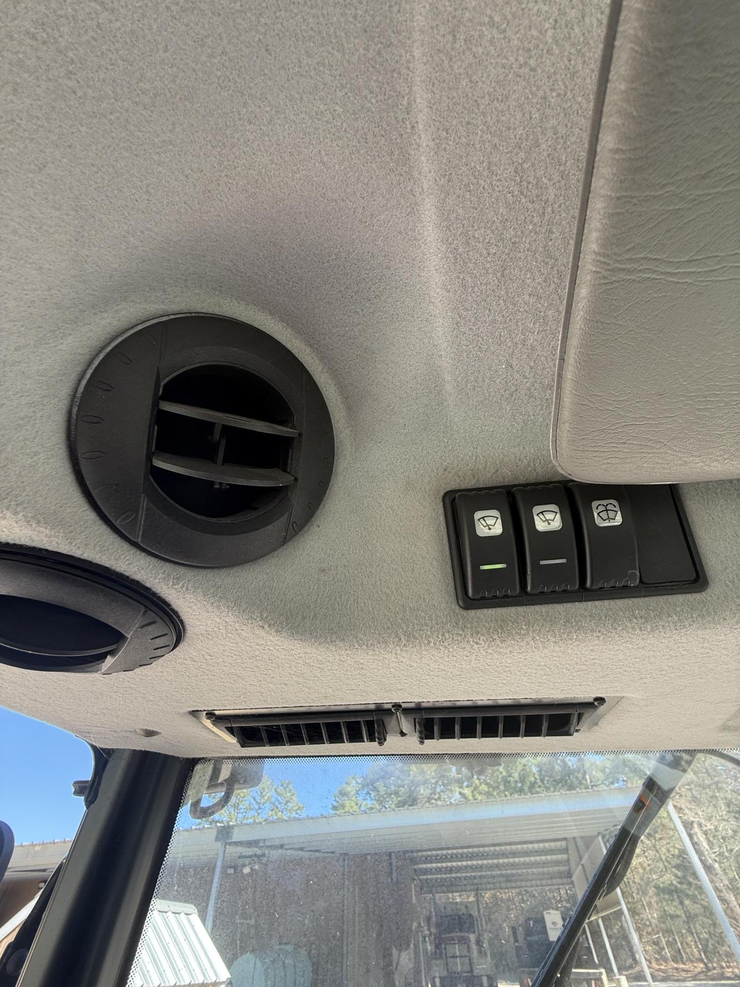 2020 MAHINDRA 7095 - Image 23