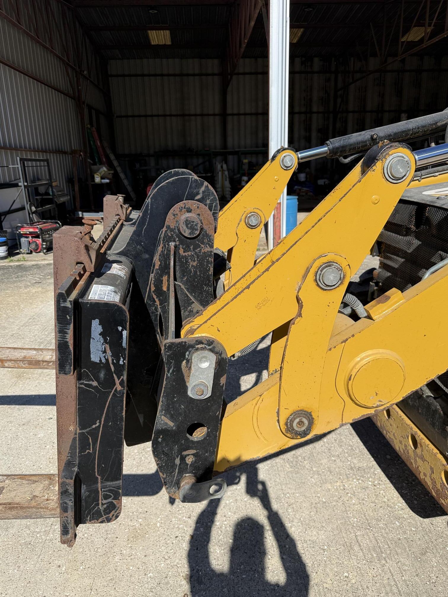 2019 CATERPILLAR 420F2 IT - Image 2
