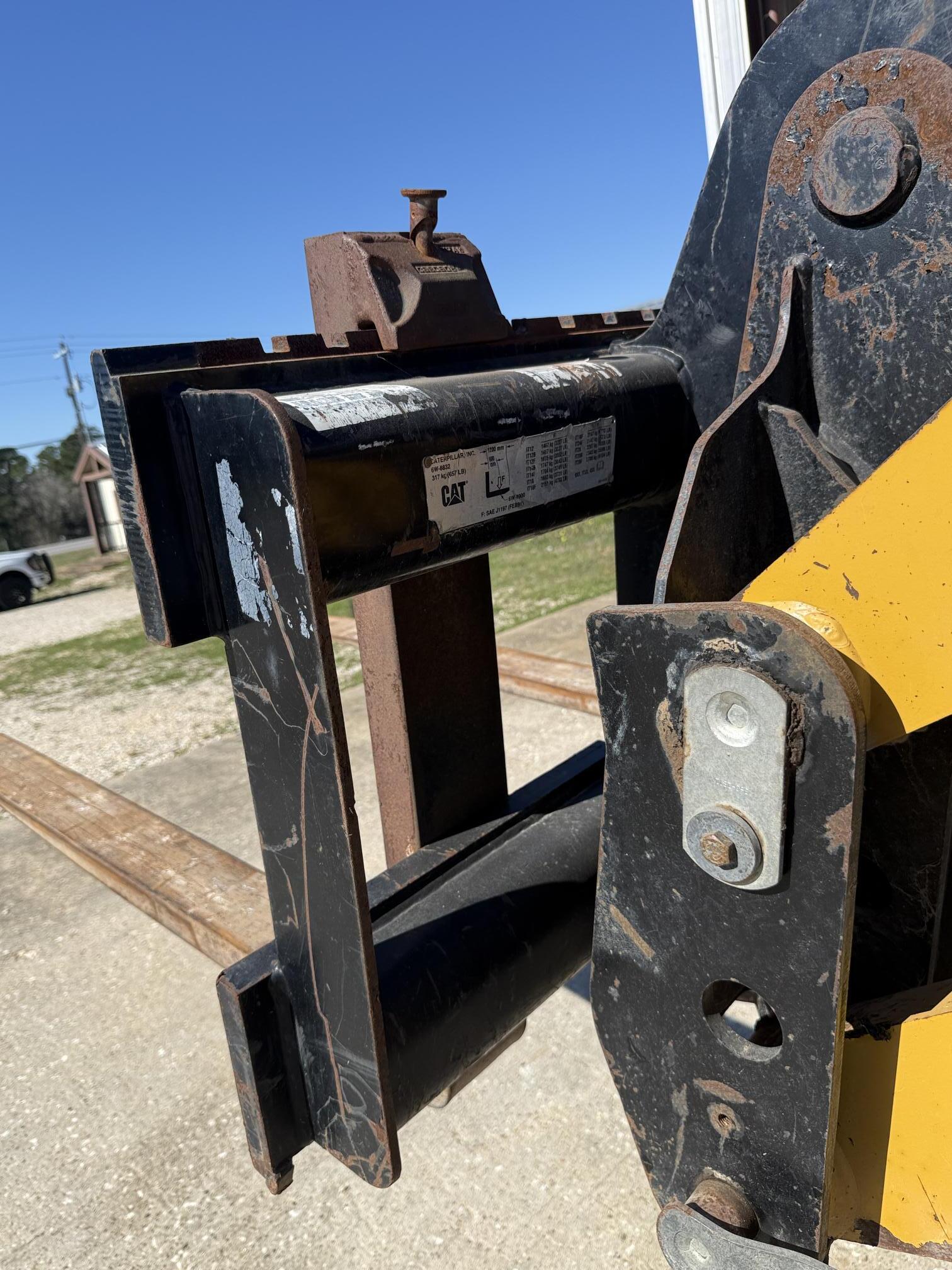 2019 CATERPILLAR 420F2 IT - view 5 of 25