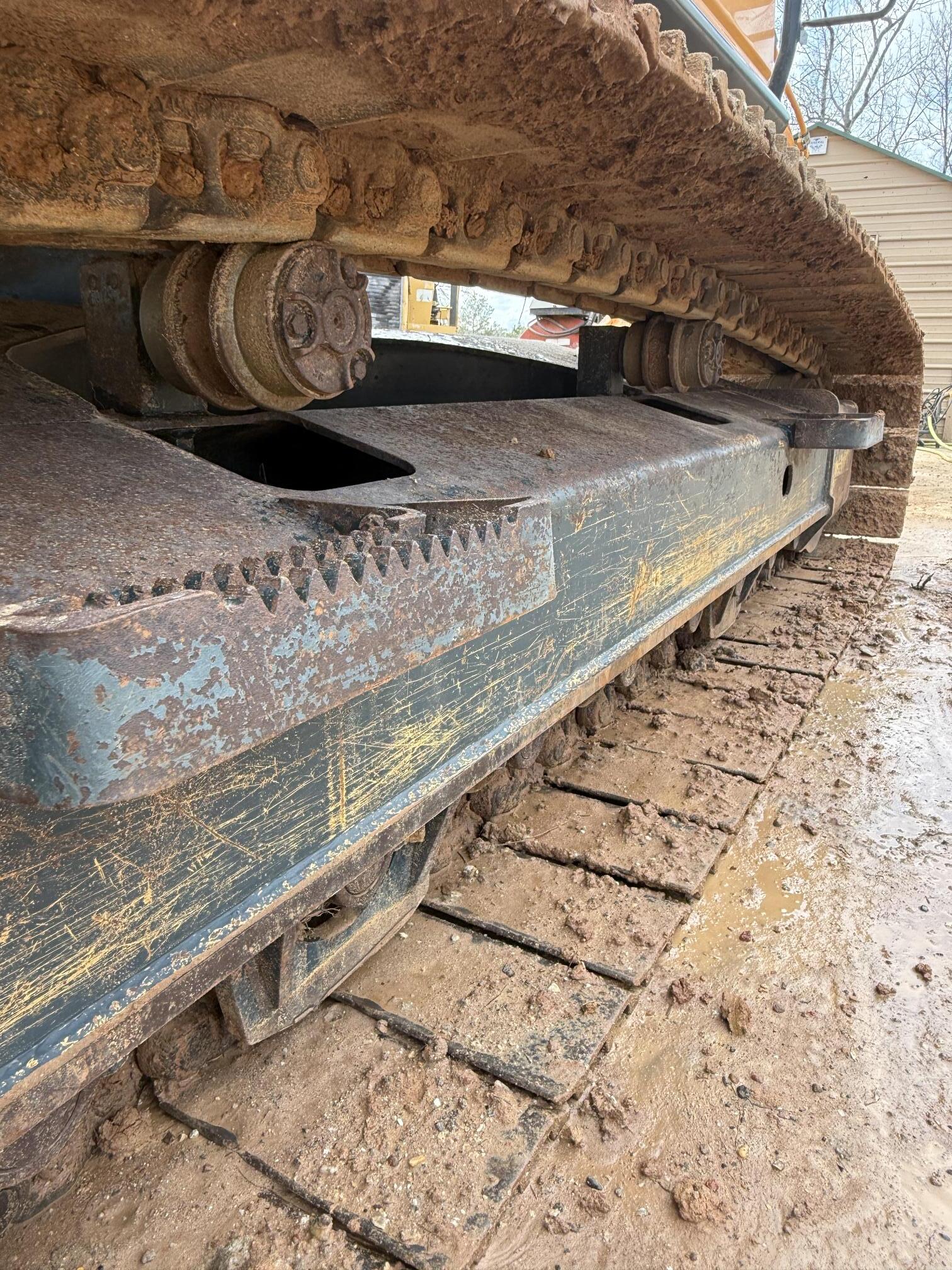 2021 HYUNDAI HX260L - view 4 of 39