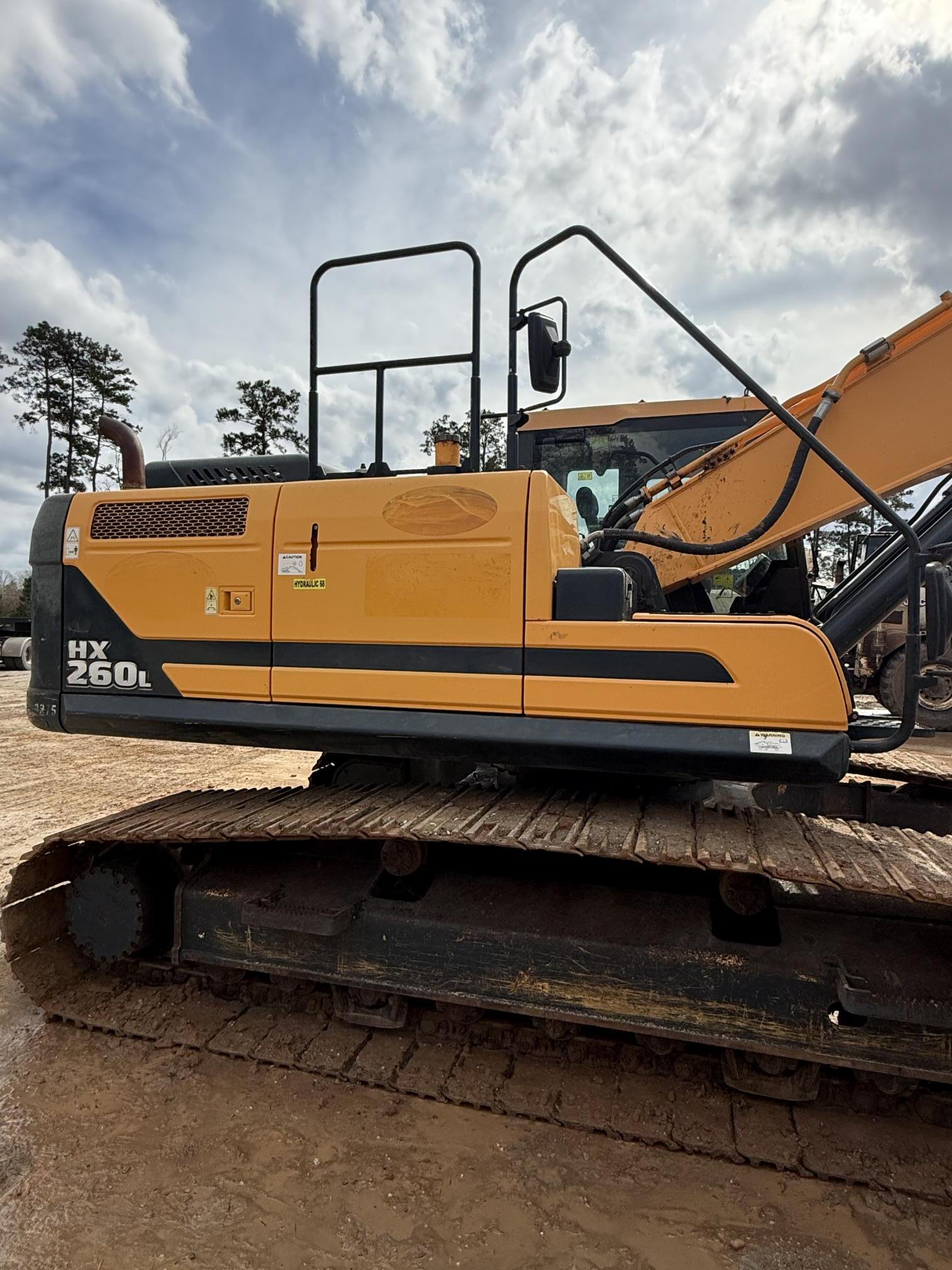 2021 HYUNDAI HX260L - view 2 of 39