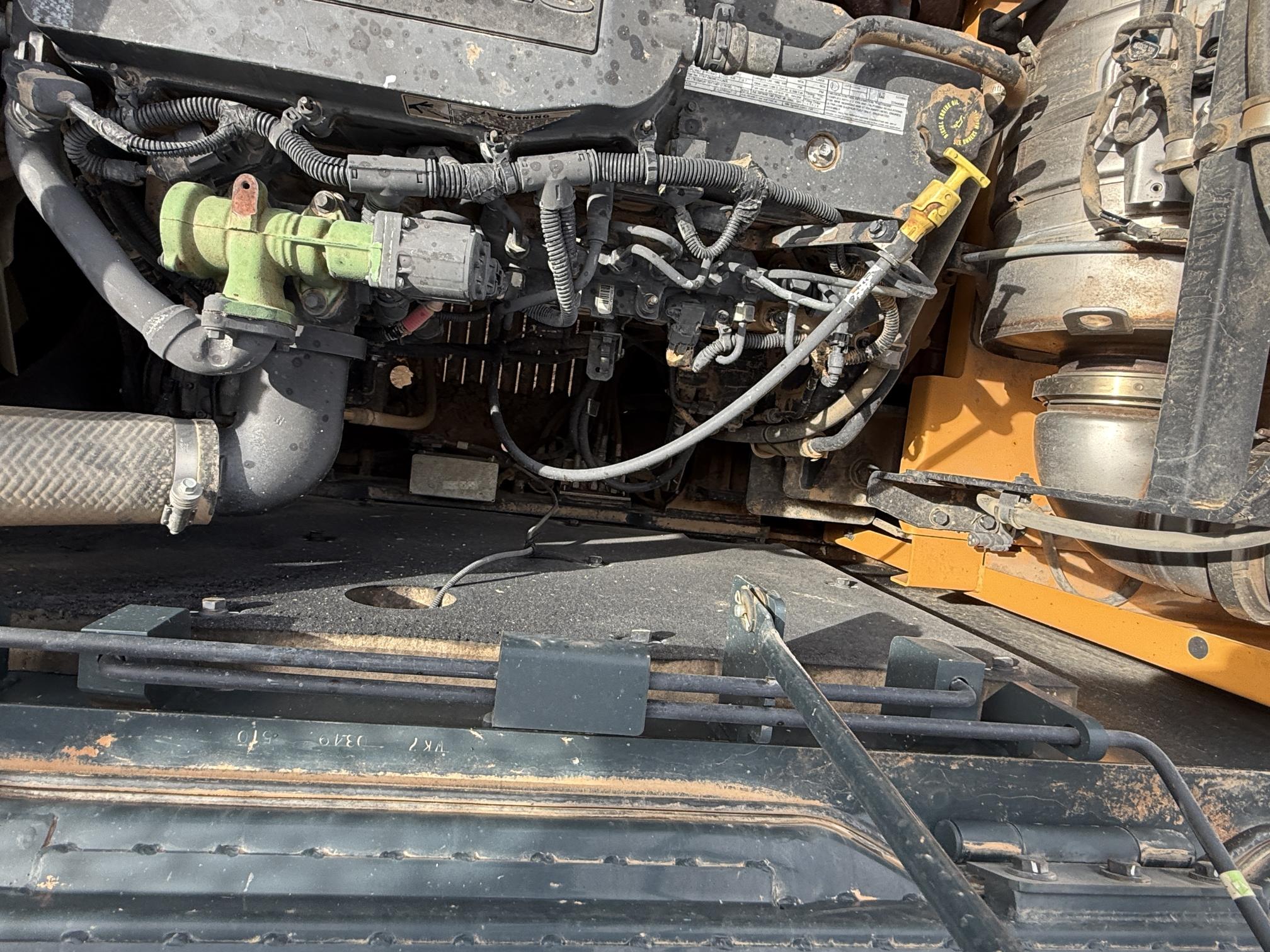 2021 HYUNDAI HX260L - view 12 of 39