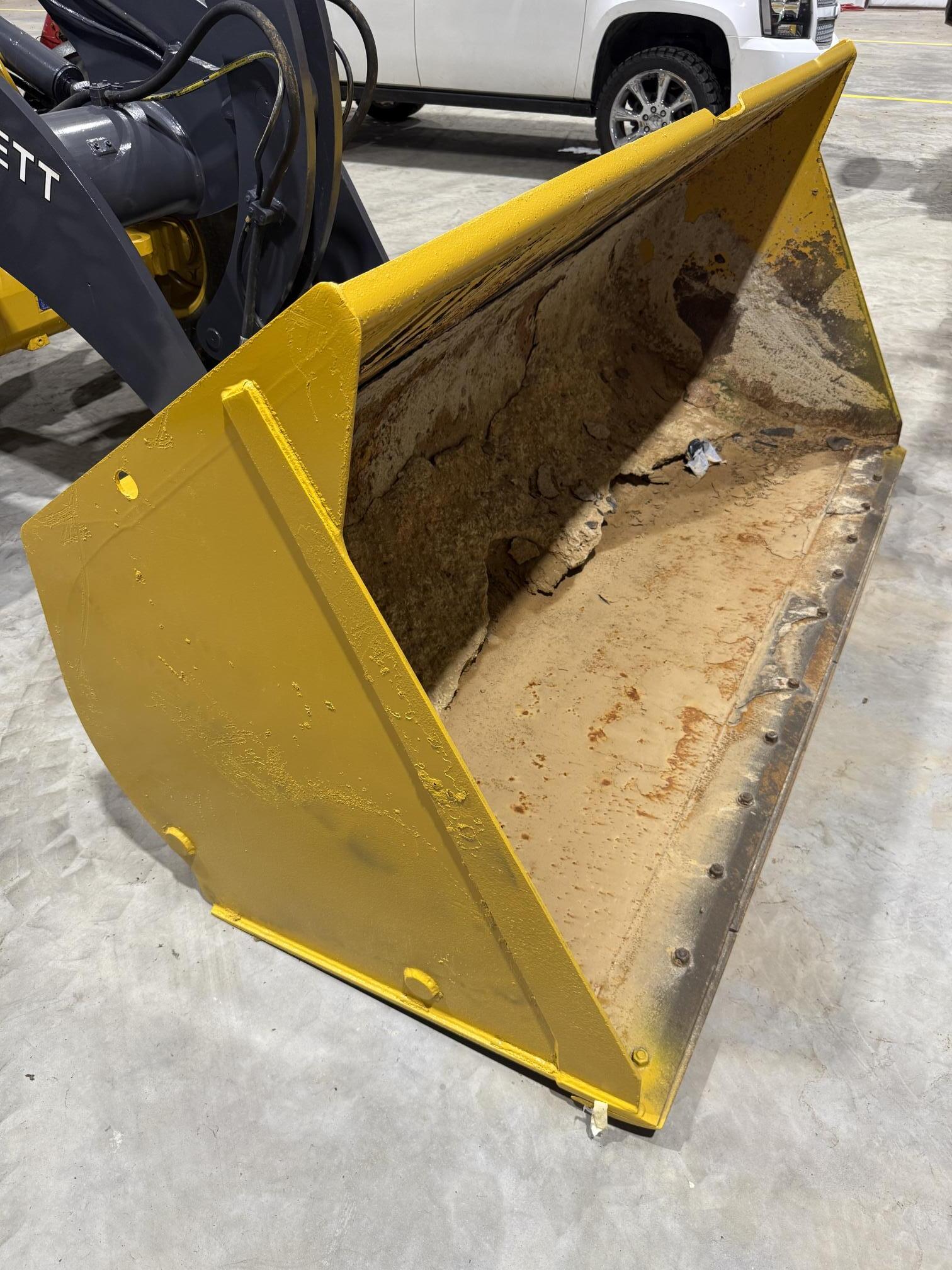 2022 DEERE 324L - view 7 of 24