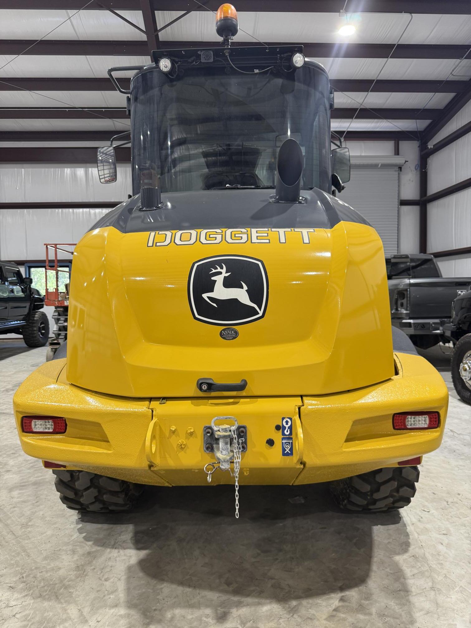 2022 DEERE 324L - Image 15