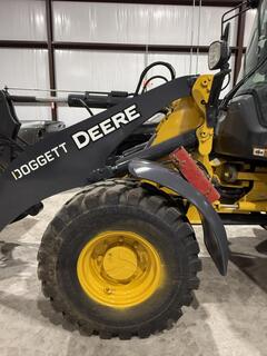 2022 DEERE 324L - Image 19