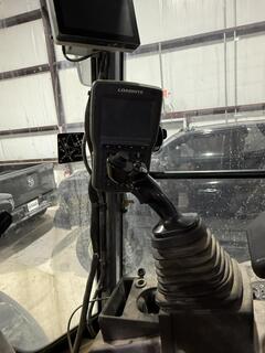 2022 DEERE 324L - Image 21