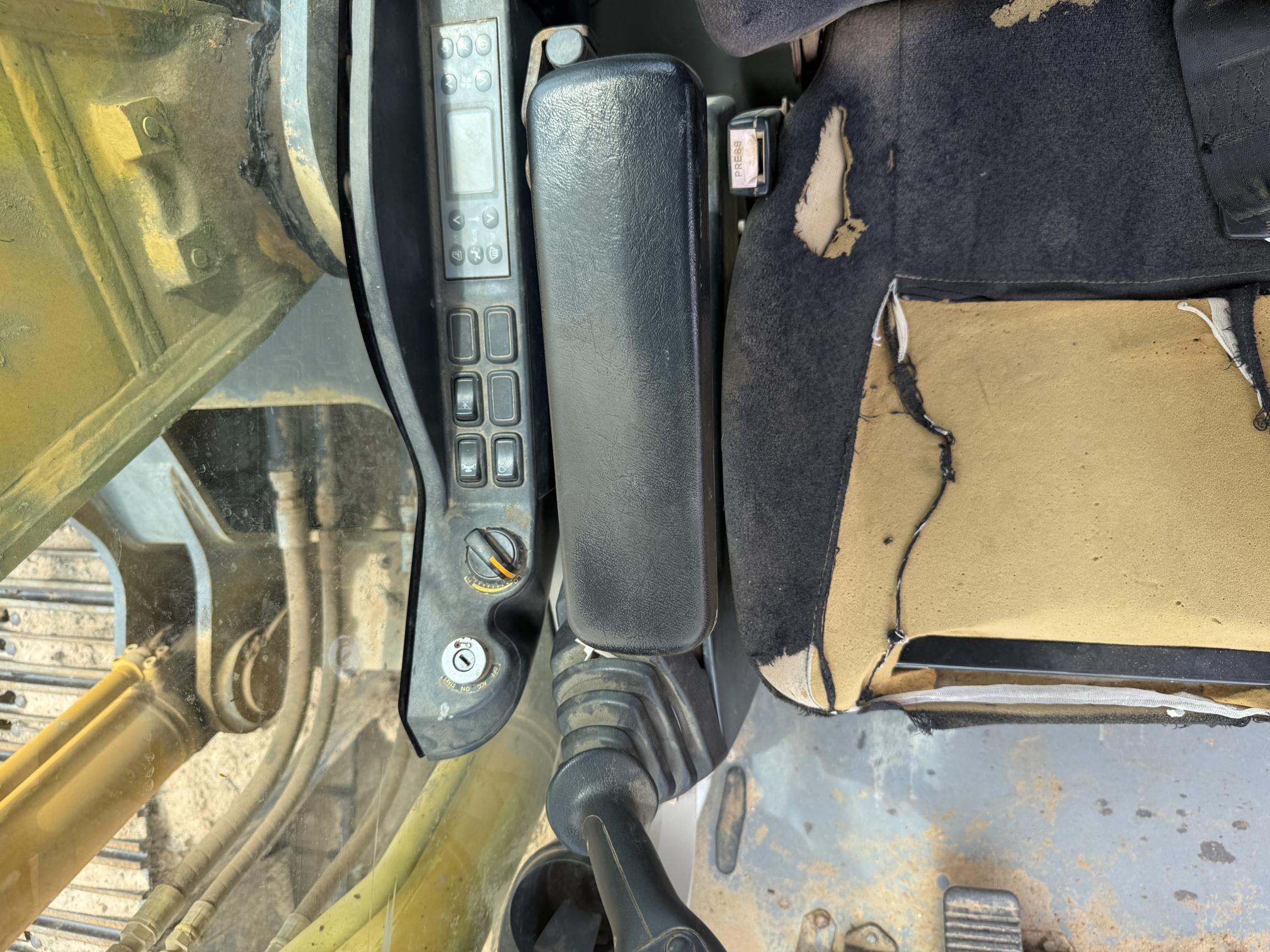 2015 KOBELCO SK210 LC-10 - Image 24