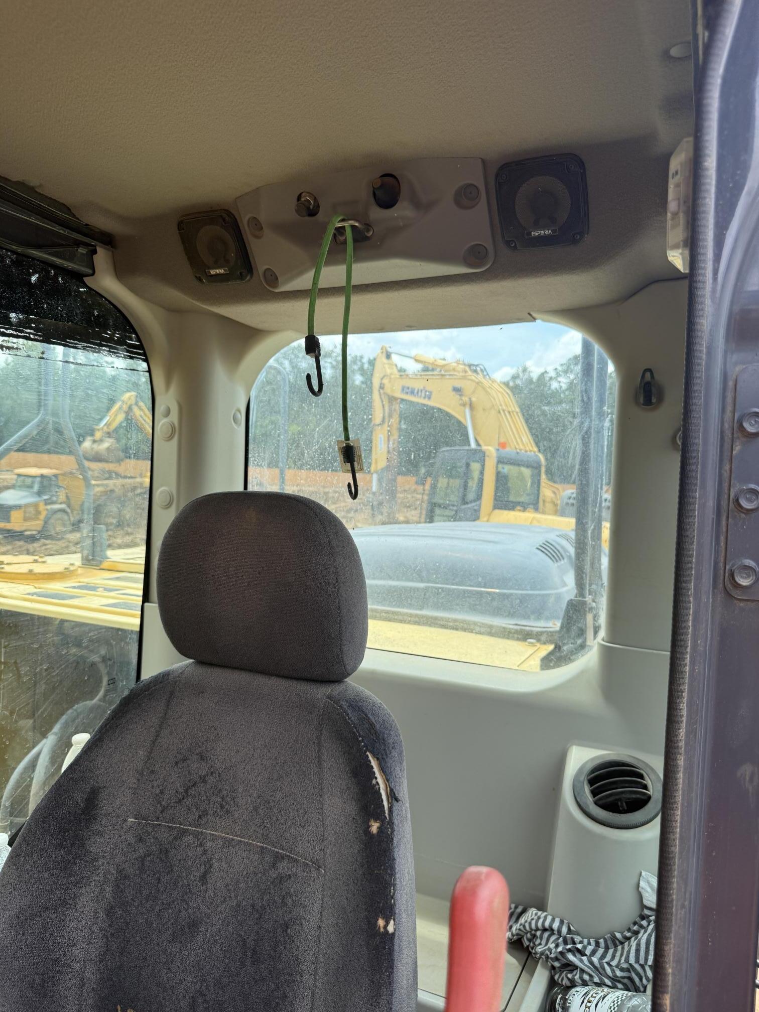 2015 KOBELCO SK210 LC-10 - Image 26