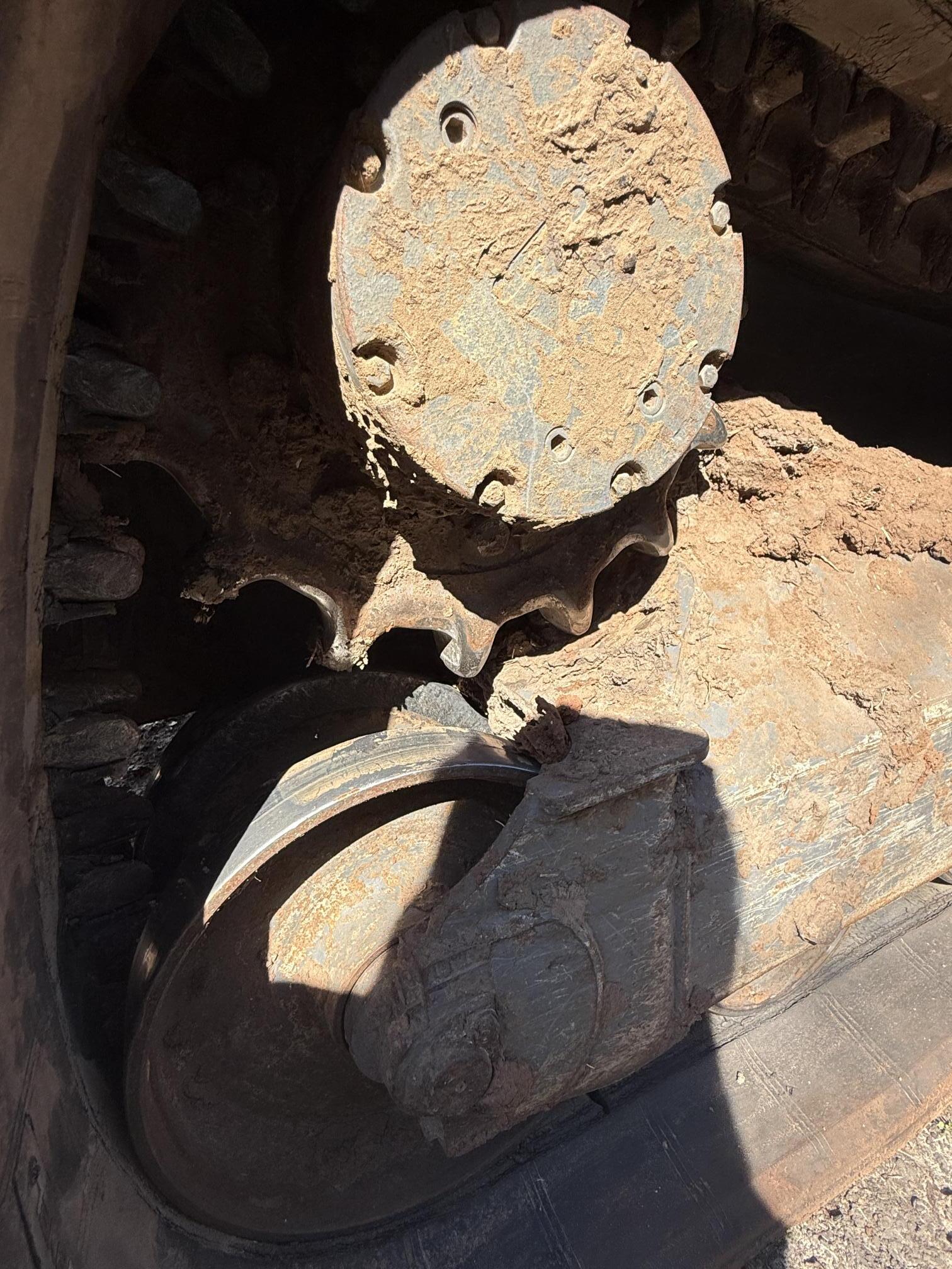 2024 TAKEUCHI TL8R2 - view 13 of 24