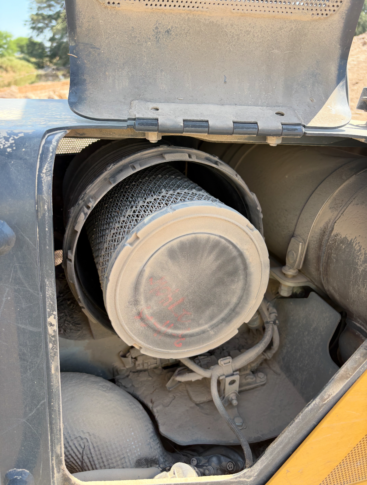 2022 DEERE 550K LGP - view 16 of 16