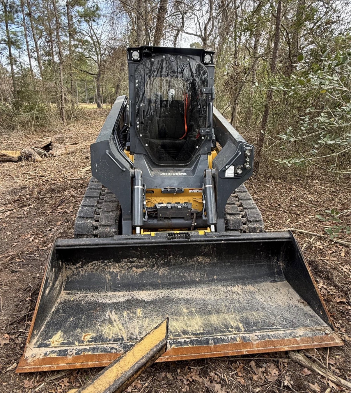 2023 DEERE 333G - view 4 of 6