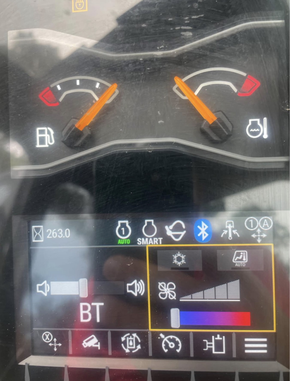 2024 CATERPILLAR 304 - Image 5