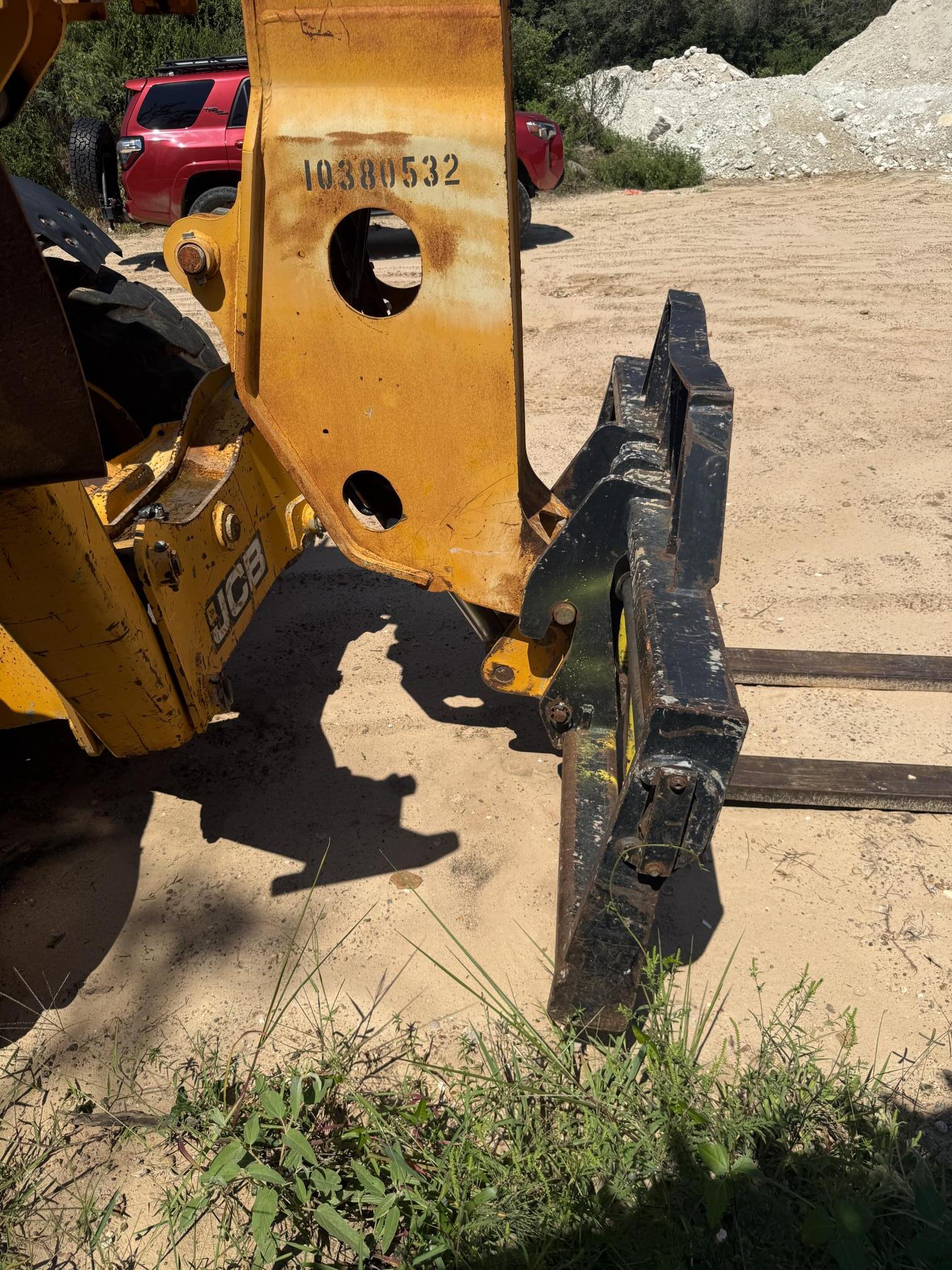 2017 JCB 512-56 - Image 4