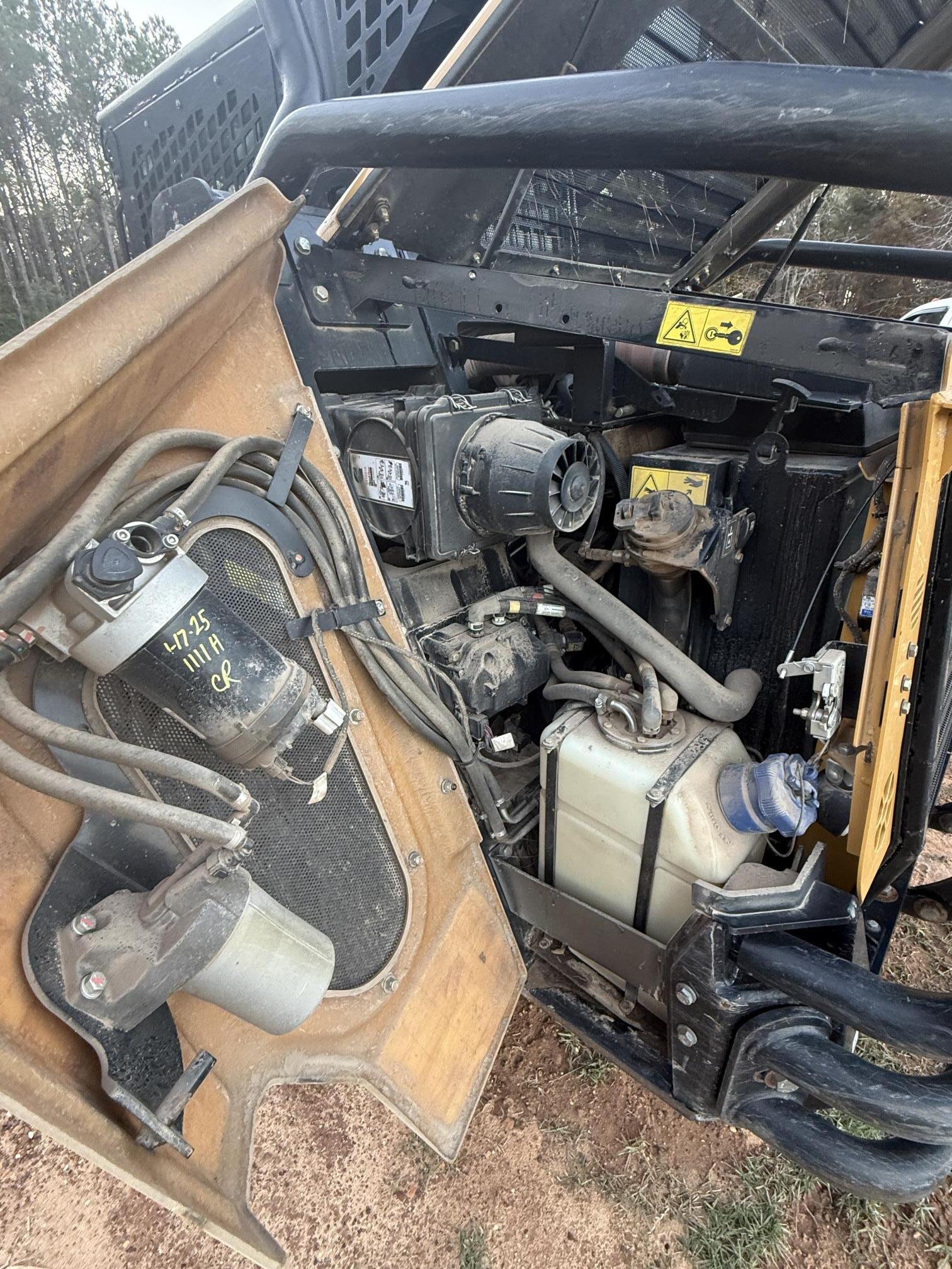 2021 ASV RT 120 - Image 18