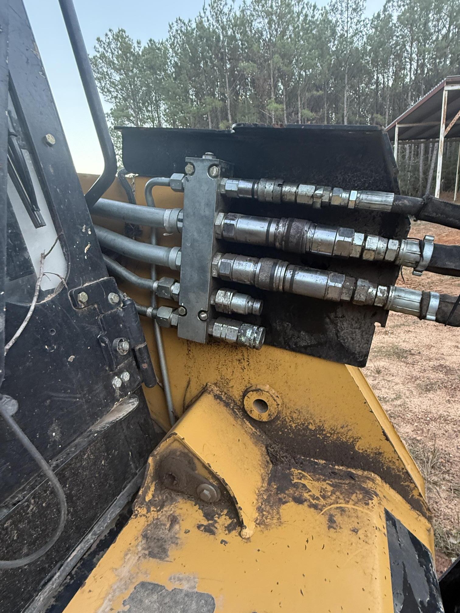 2021 ASV RT 120 - Image 37