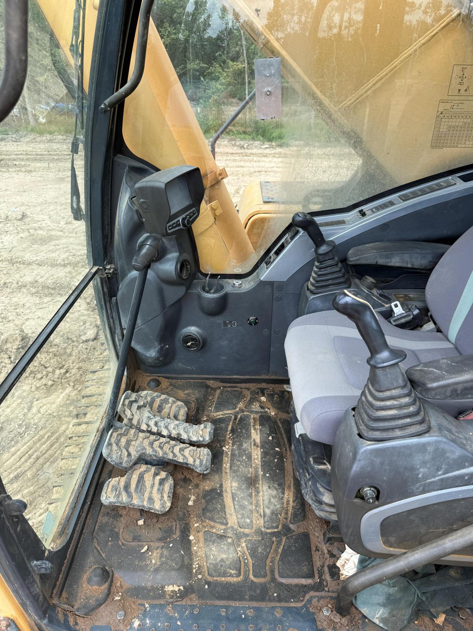 2017 HYUNDAI ROBEX 480LC - Image 31