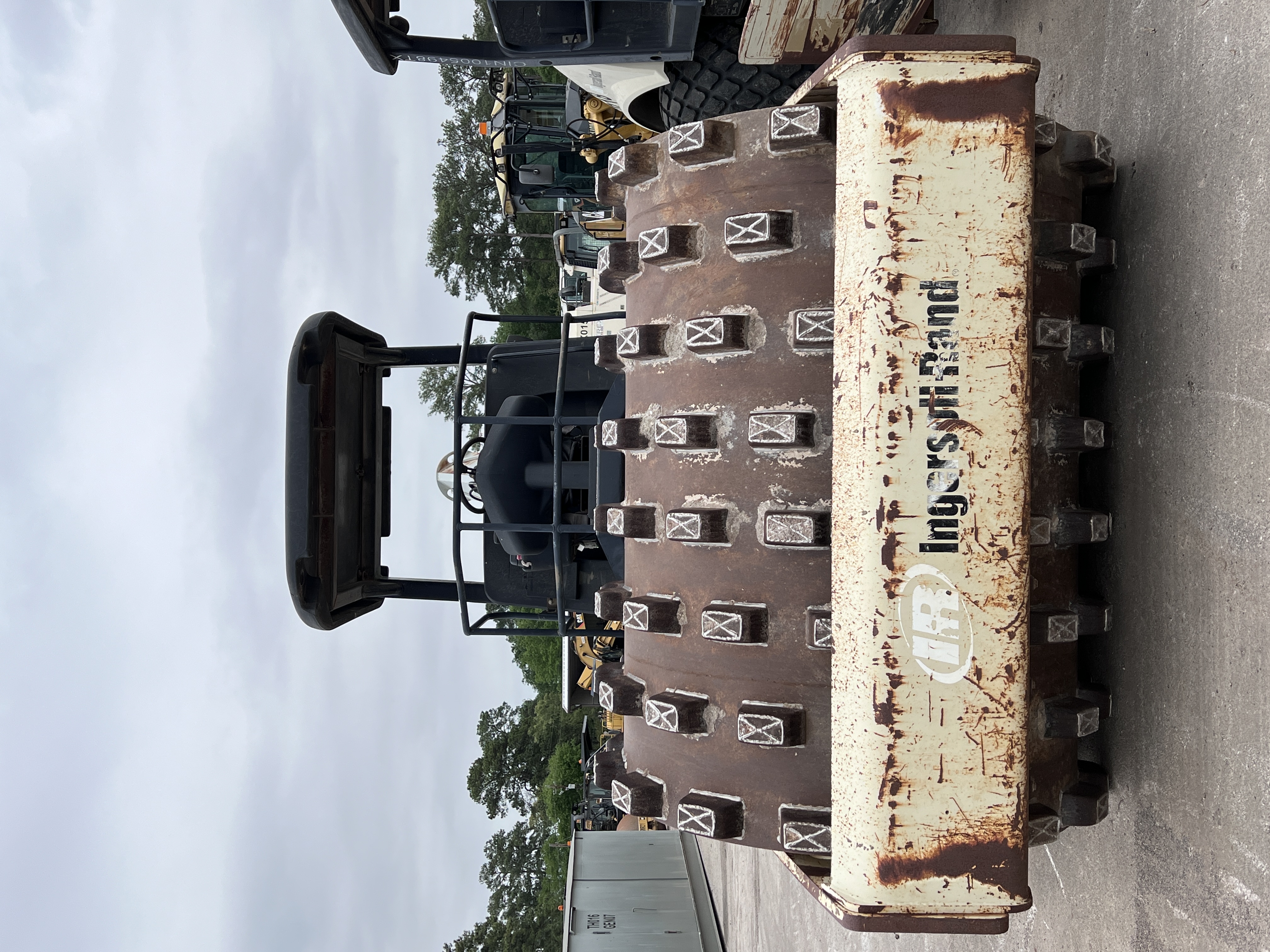 2004 INGERSOLL-RAND SD-100F TF - view 2 of 16