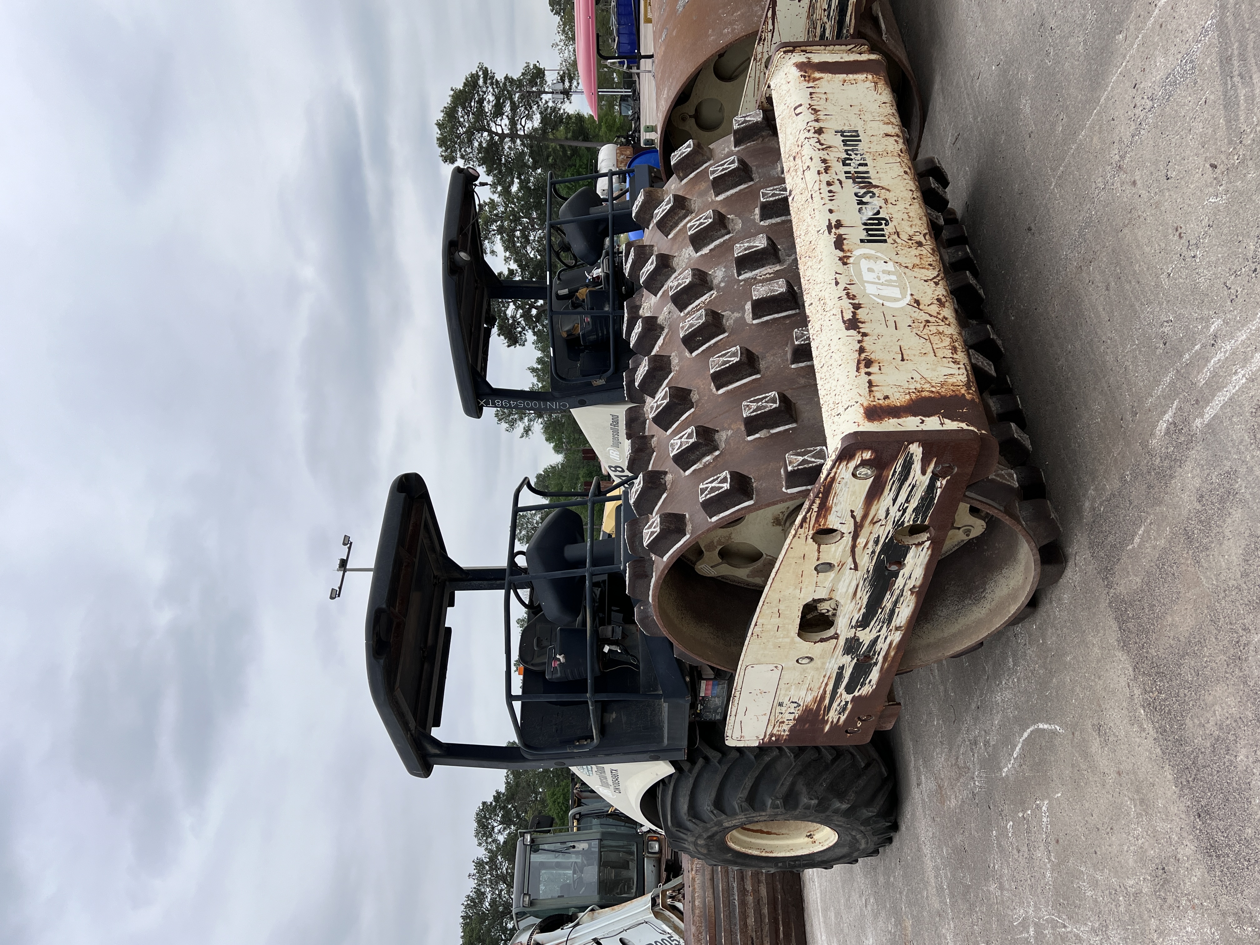 2004 INGERSOLL-RAND SD-100F TF - view 1 of 16