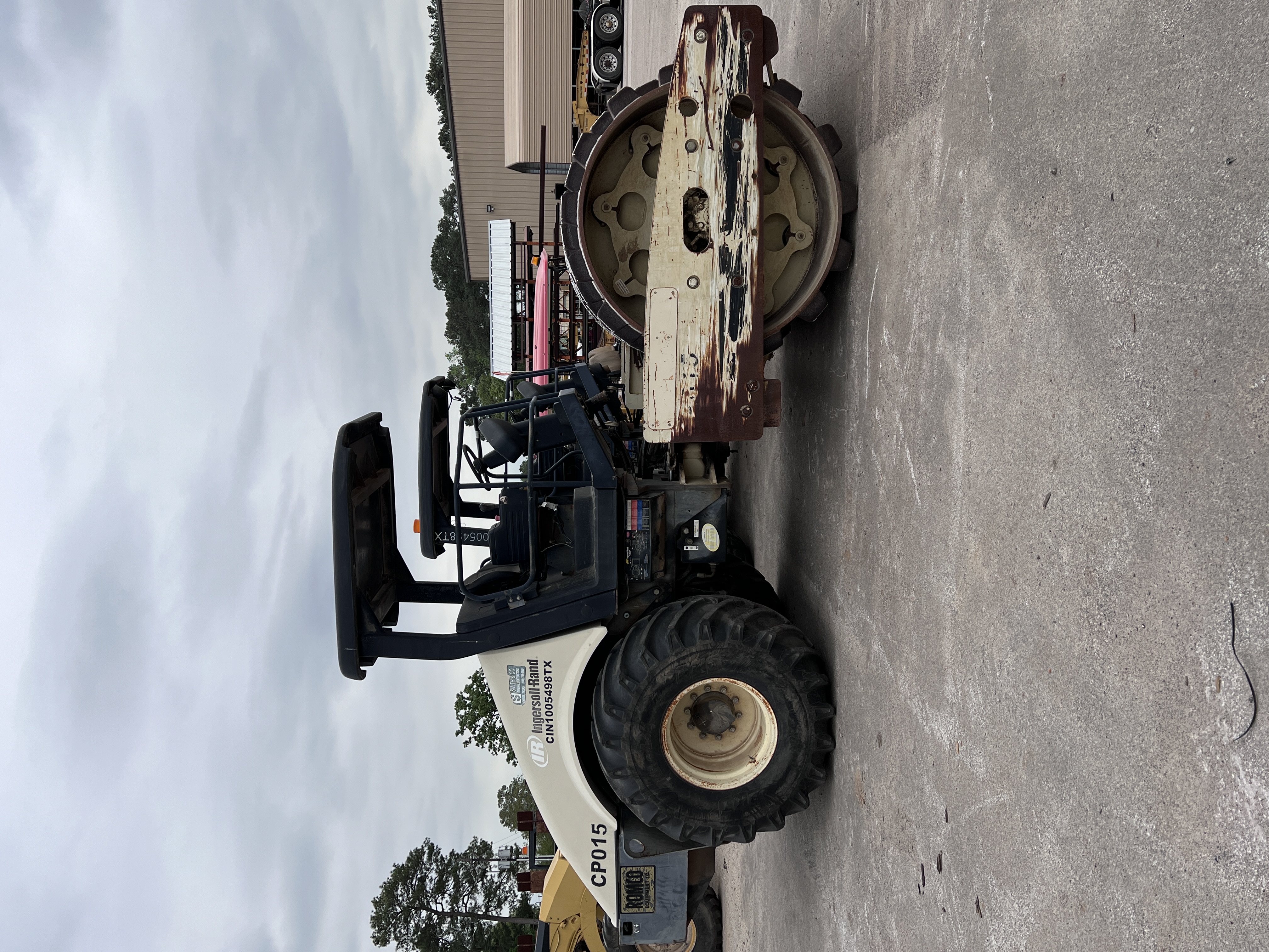 2004 INGERSOLL-RAND SD-100F TF - view 3 of 16