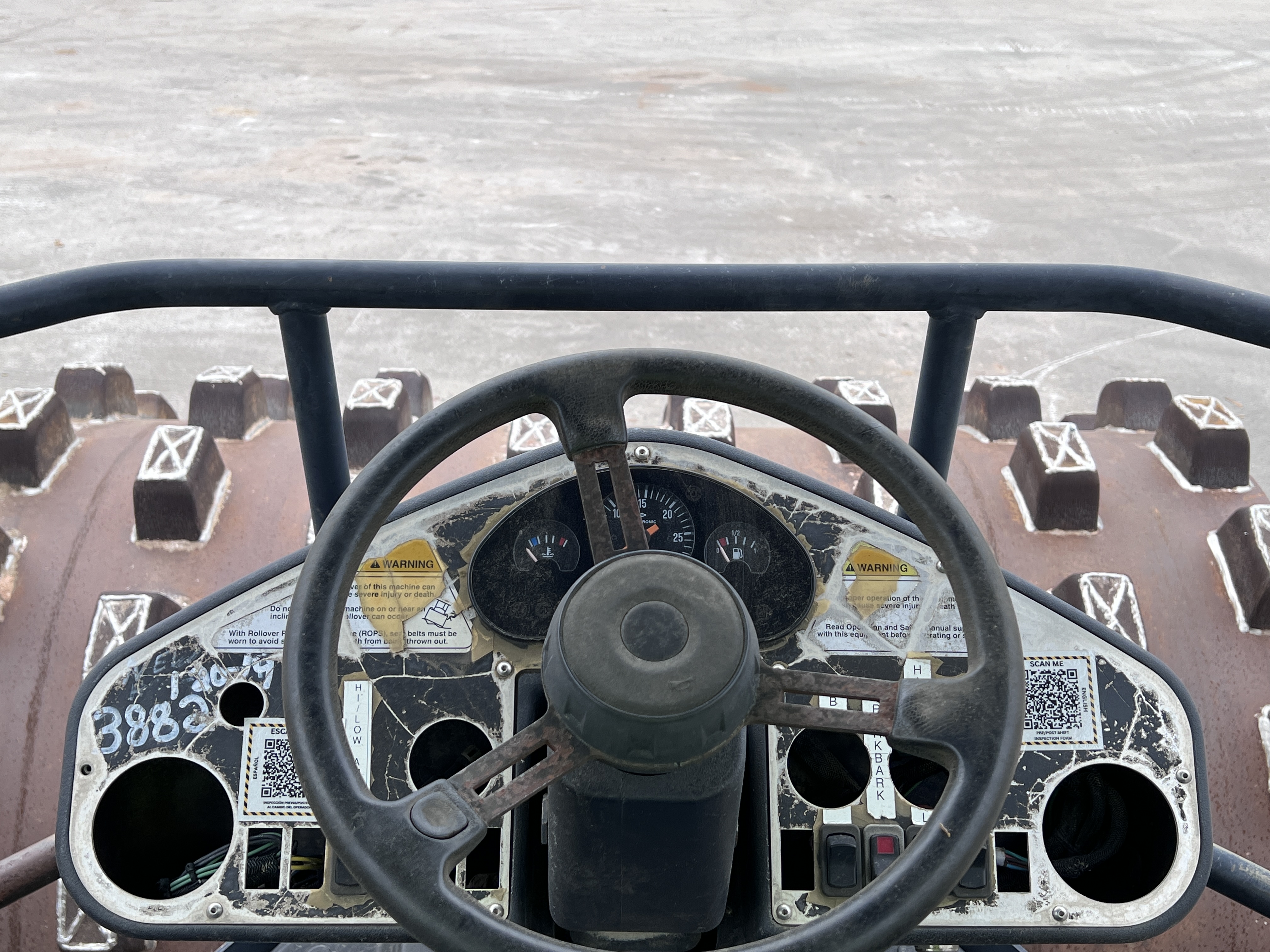 2004 INGERSOLL-RAND SD-100F TF - view 11 of 16