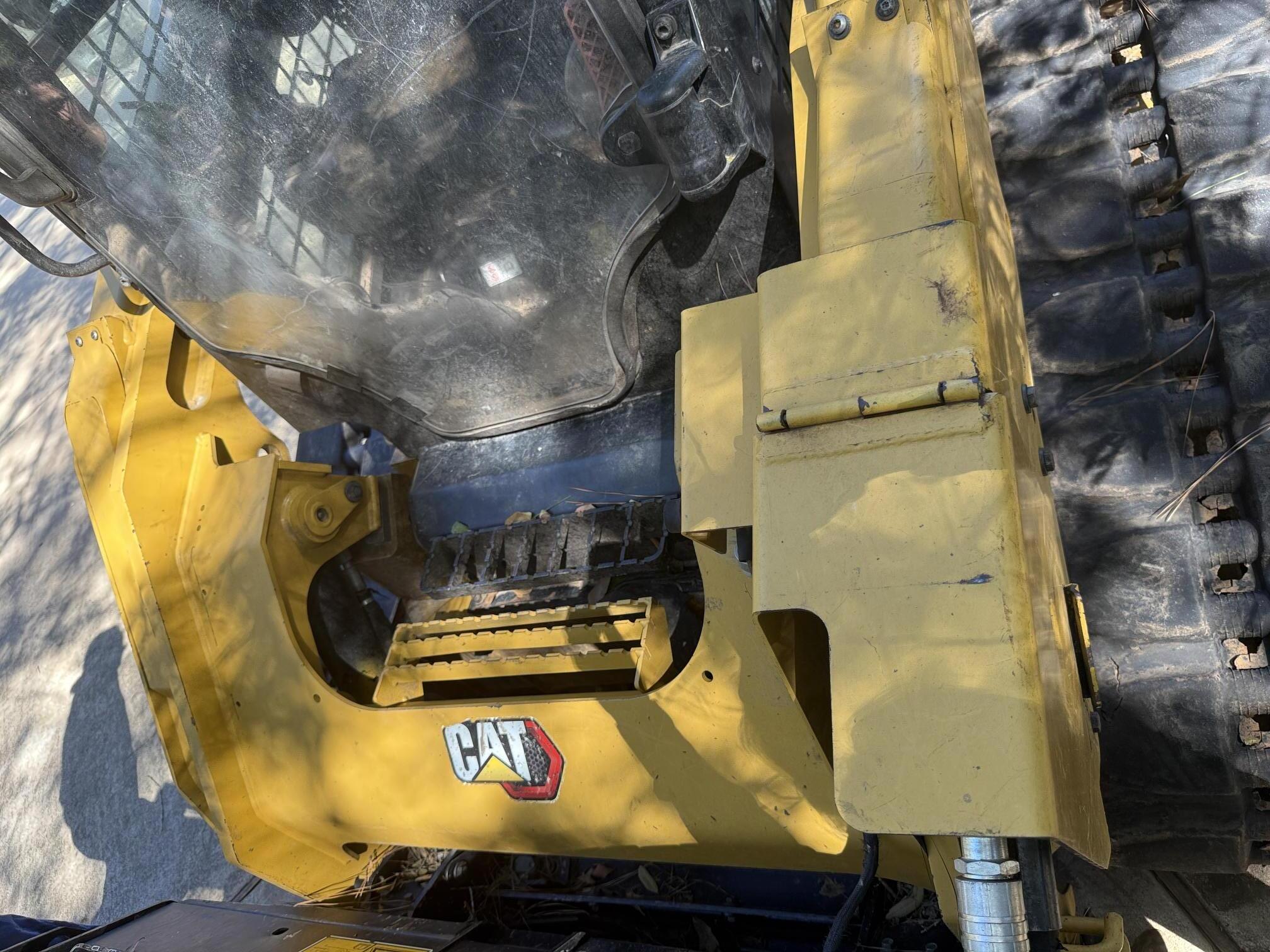 2021 CATERPILLAR 299D3 XE LAND MANAGEMENT - Image 25