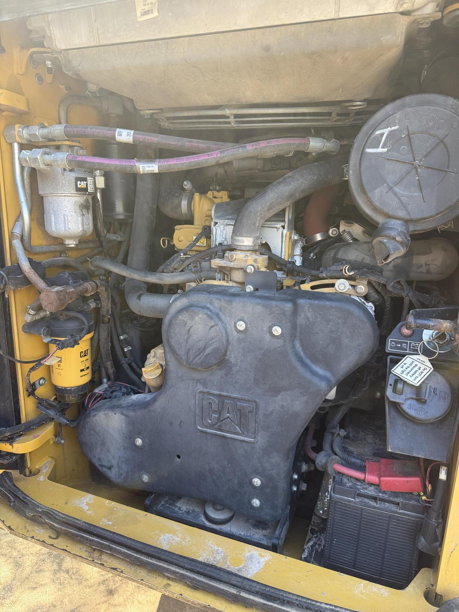 2021 CATERPILLAR 299D3 XE LAND MANAGEMENT - Image 32