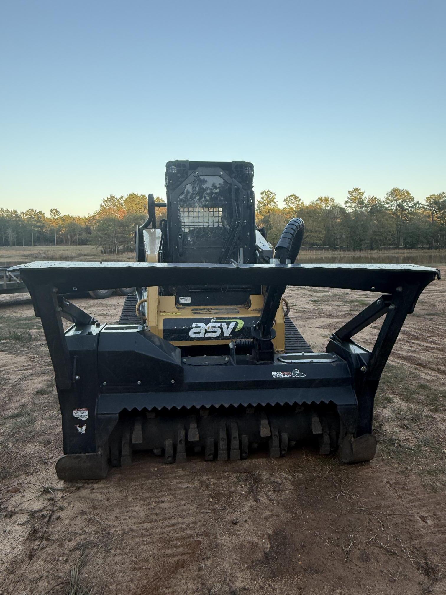 2021 ASV RT 120 - Image 2