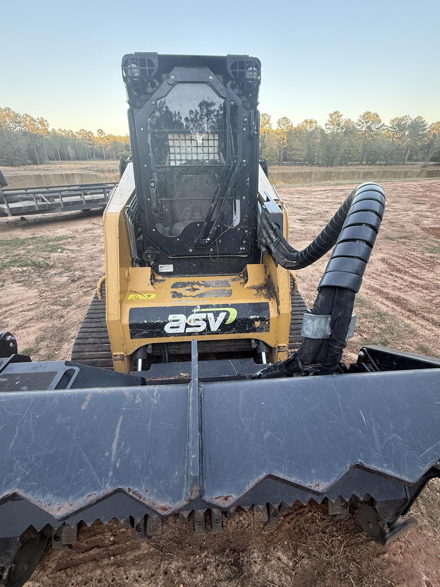 2021 ASV RT 120 - Image 5