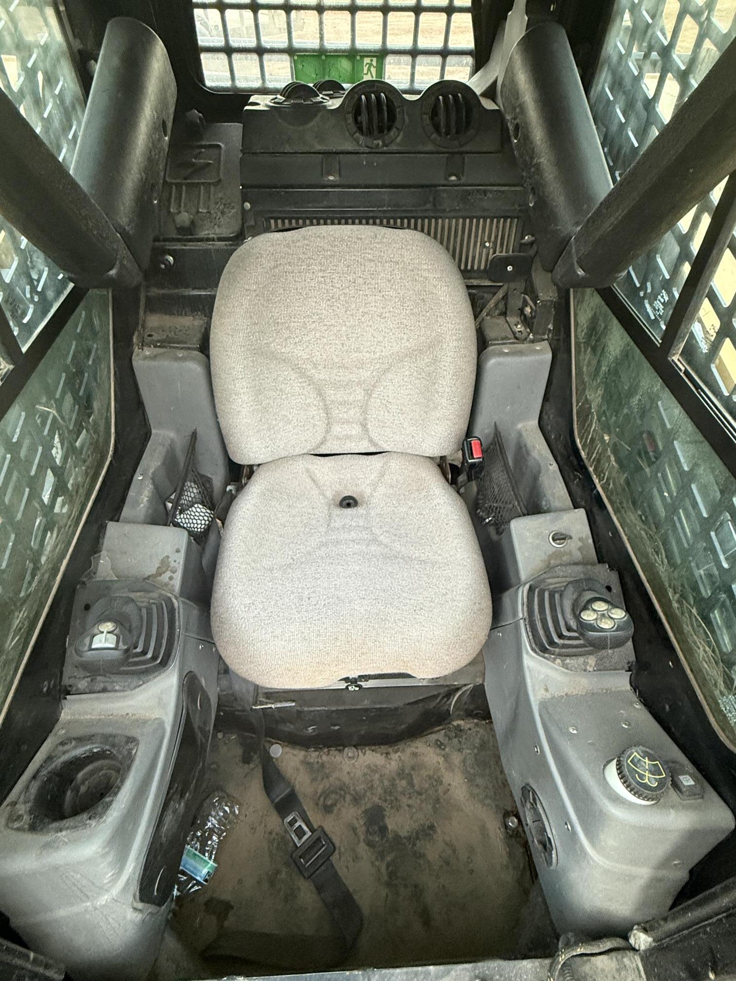 2021 ASV RT 120 - Image 30