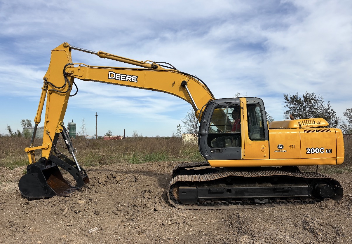 2005 DEERE 200C-LC