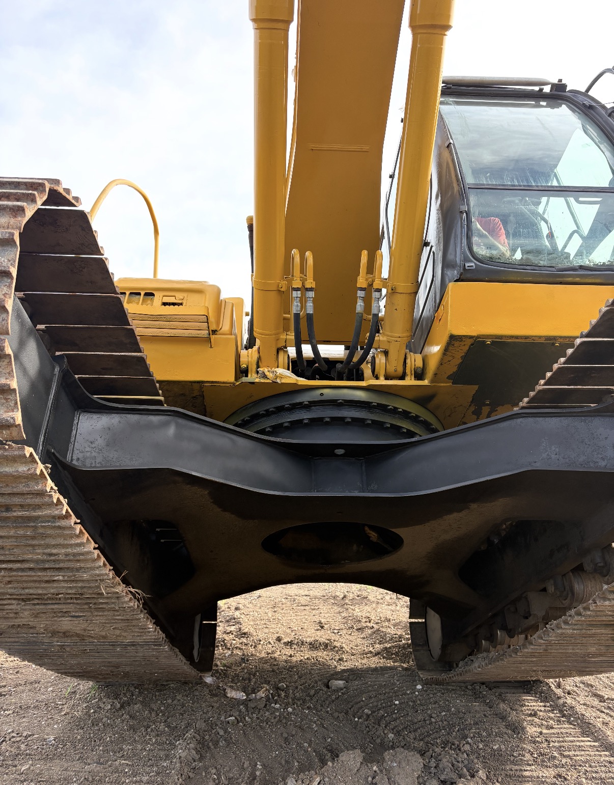 2005 DEERE 200C-LC - Image 4