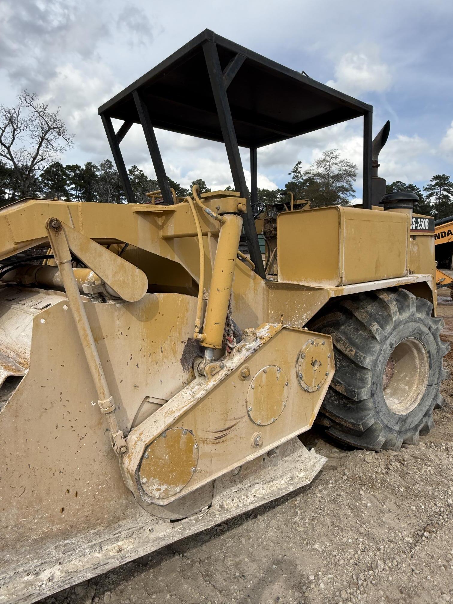 1996 CATERPILLAR SS250B - Image 29