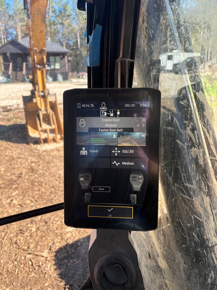 2019 CATERPILLAR 320 - view 7 of 9