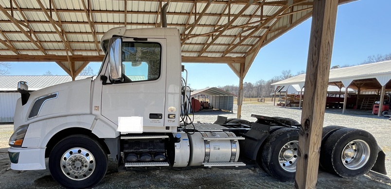 2014 VOLVO - view 5 of 24