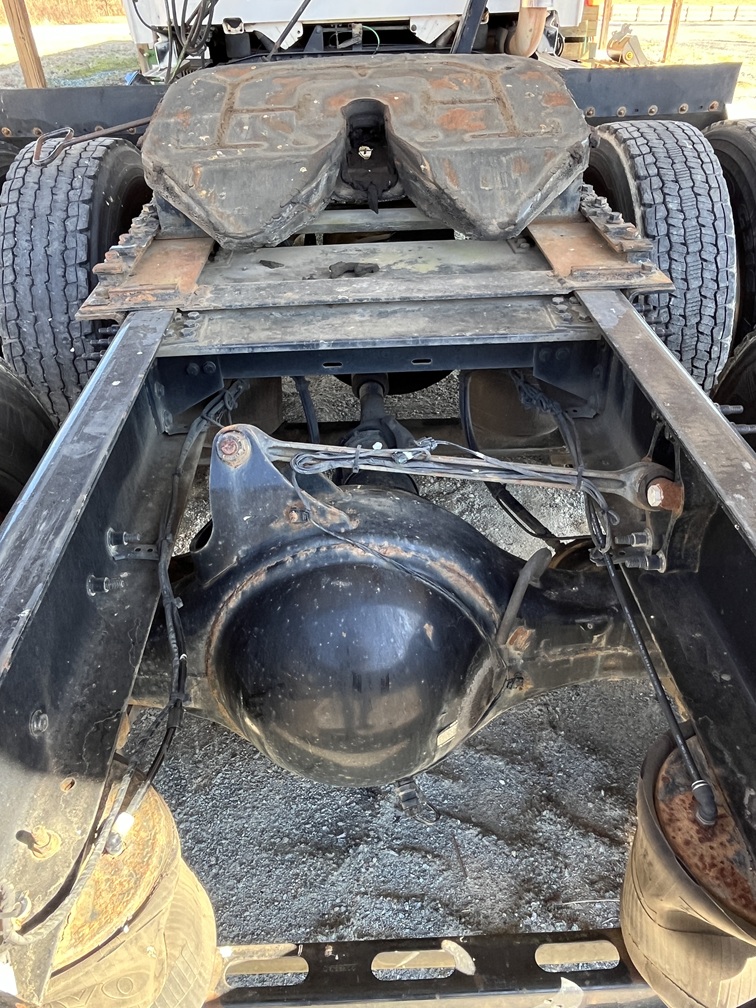 2014 VOLVO - Image 9