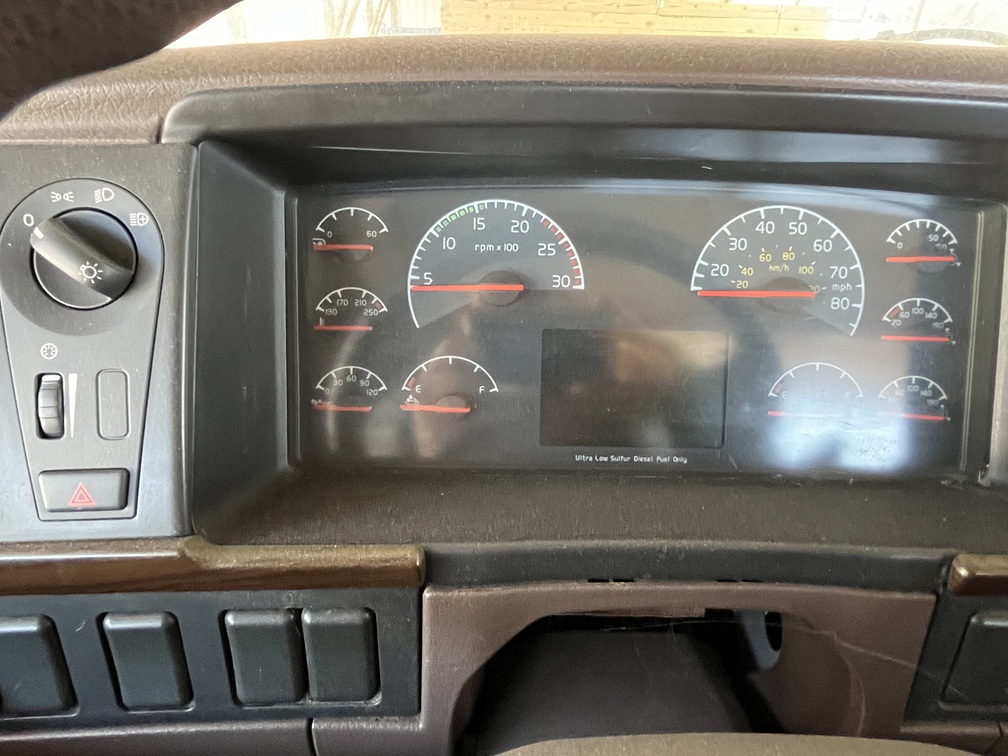 2014 VOLVO - view 18 of 24