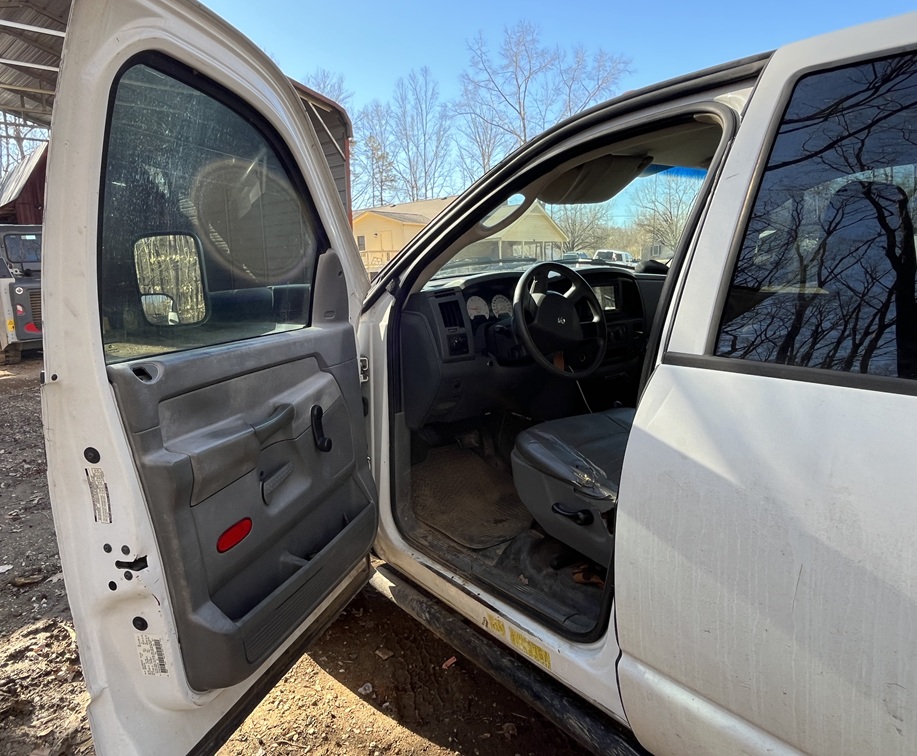 2006 DODGE Ram 3500 - Image 18