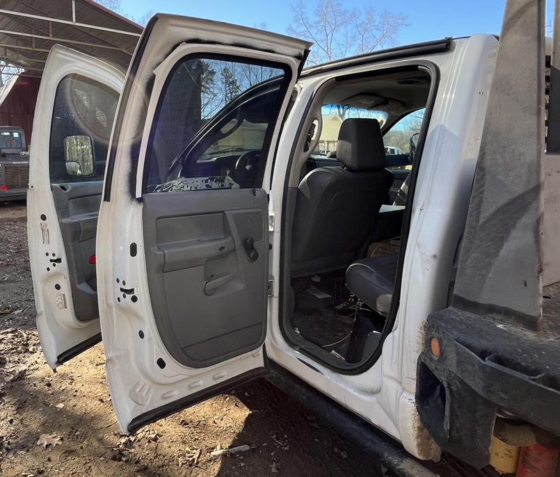 2006 DODGE Ram 3500 - Image 17