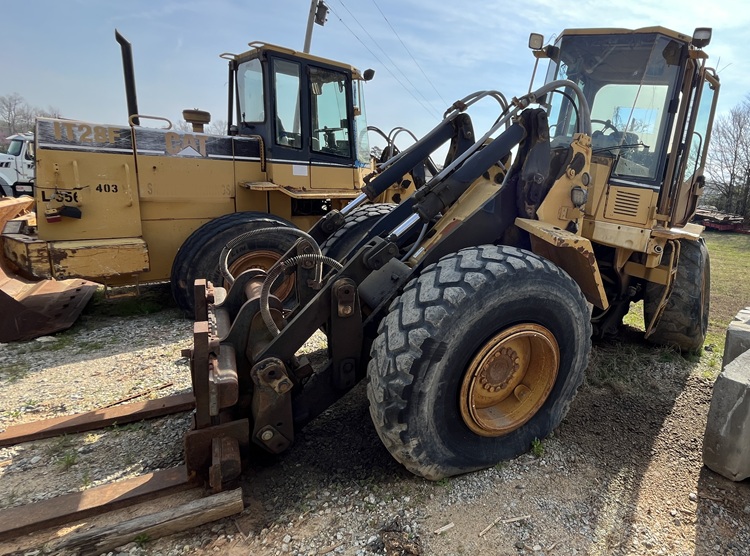 1995 CATERPILLAR IT 28F - view 2 of 15